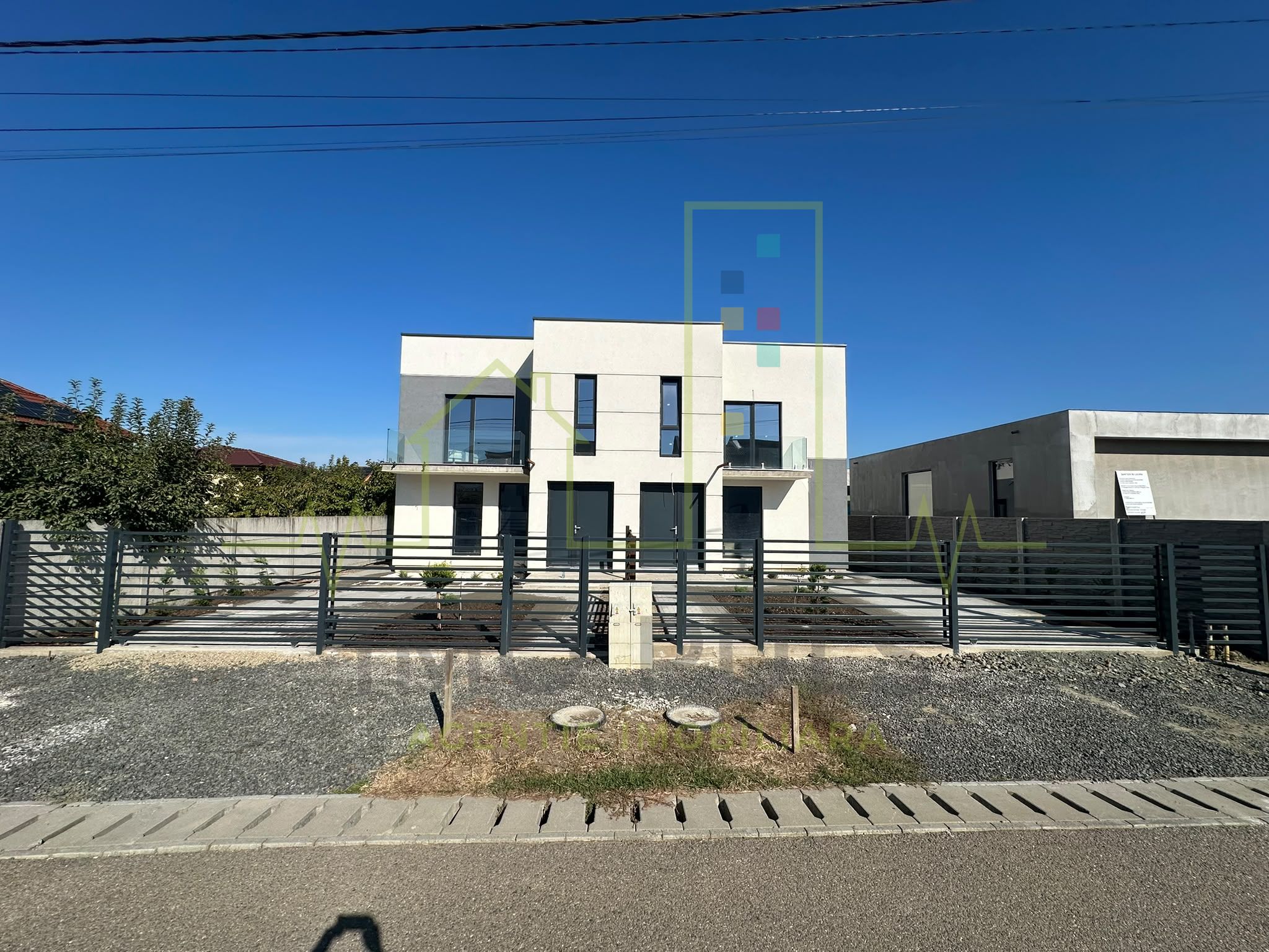 Duplex. Dumbravita. Teren 405 mp.