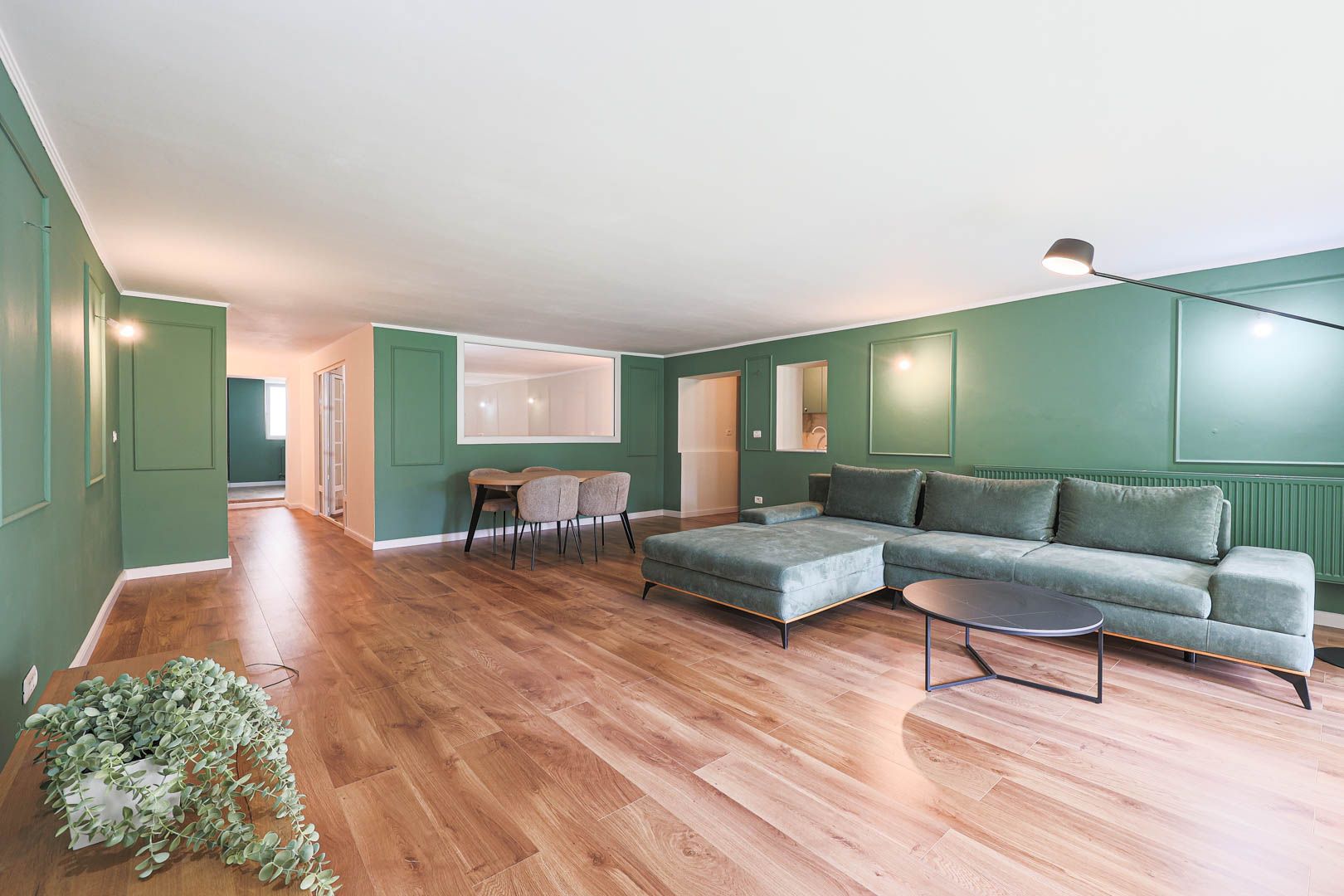 Eladó egy 95 m2-es, tágas apartman a Iuliu Maniu utcában