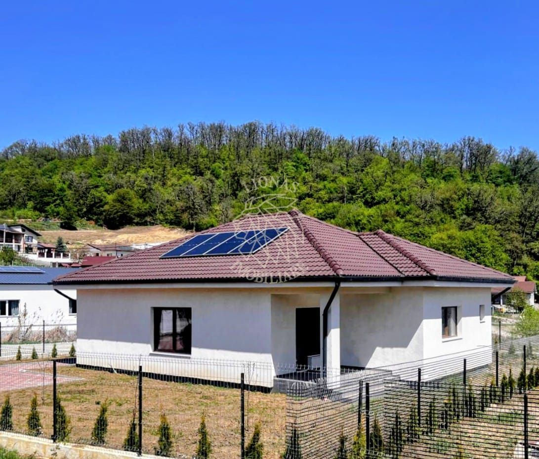 Casa finisata la cheie-4 camere-teren 480 mp- Dealul Jelnei