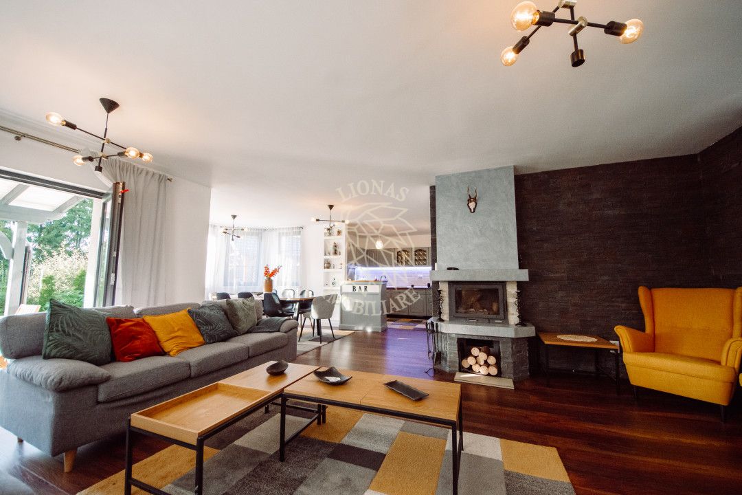 Pensiune Moderna 200 mp-teren 1000 mp-foisor-terasa-balcoane-Colibita