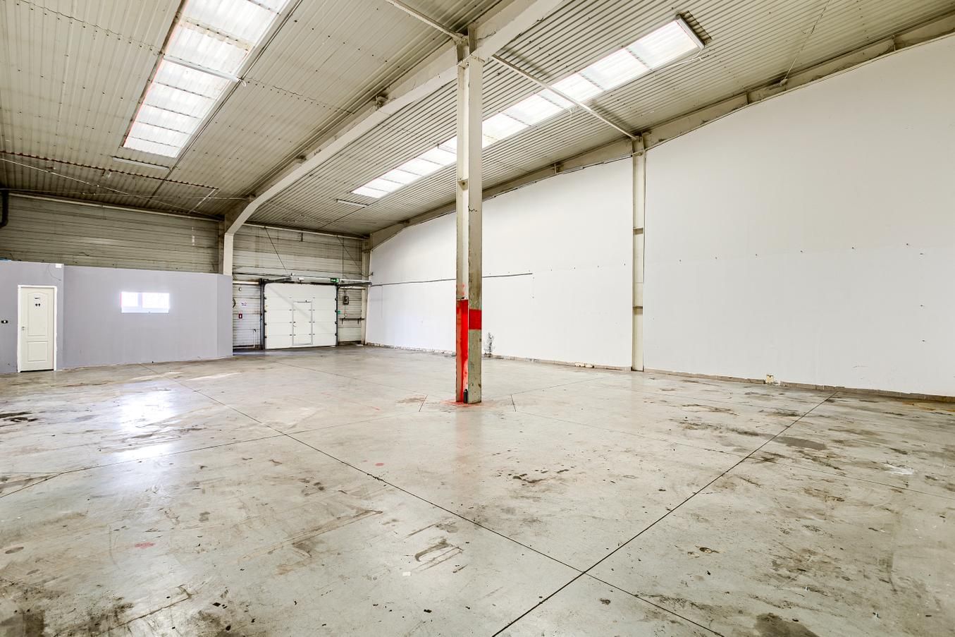 Hală de depozitare și producție 227 mp — fotografia 3