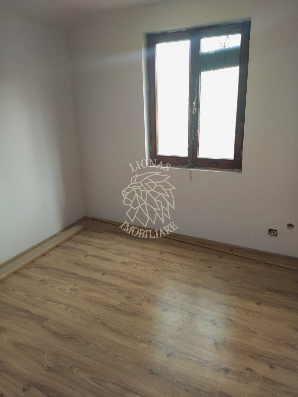 Casa P+M 3 camere 110 mp-teren 1400 mp-Zona Valea Jelnei