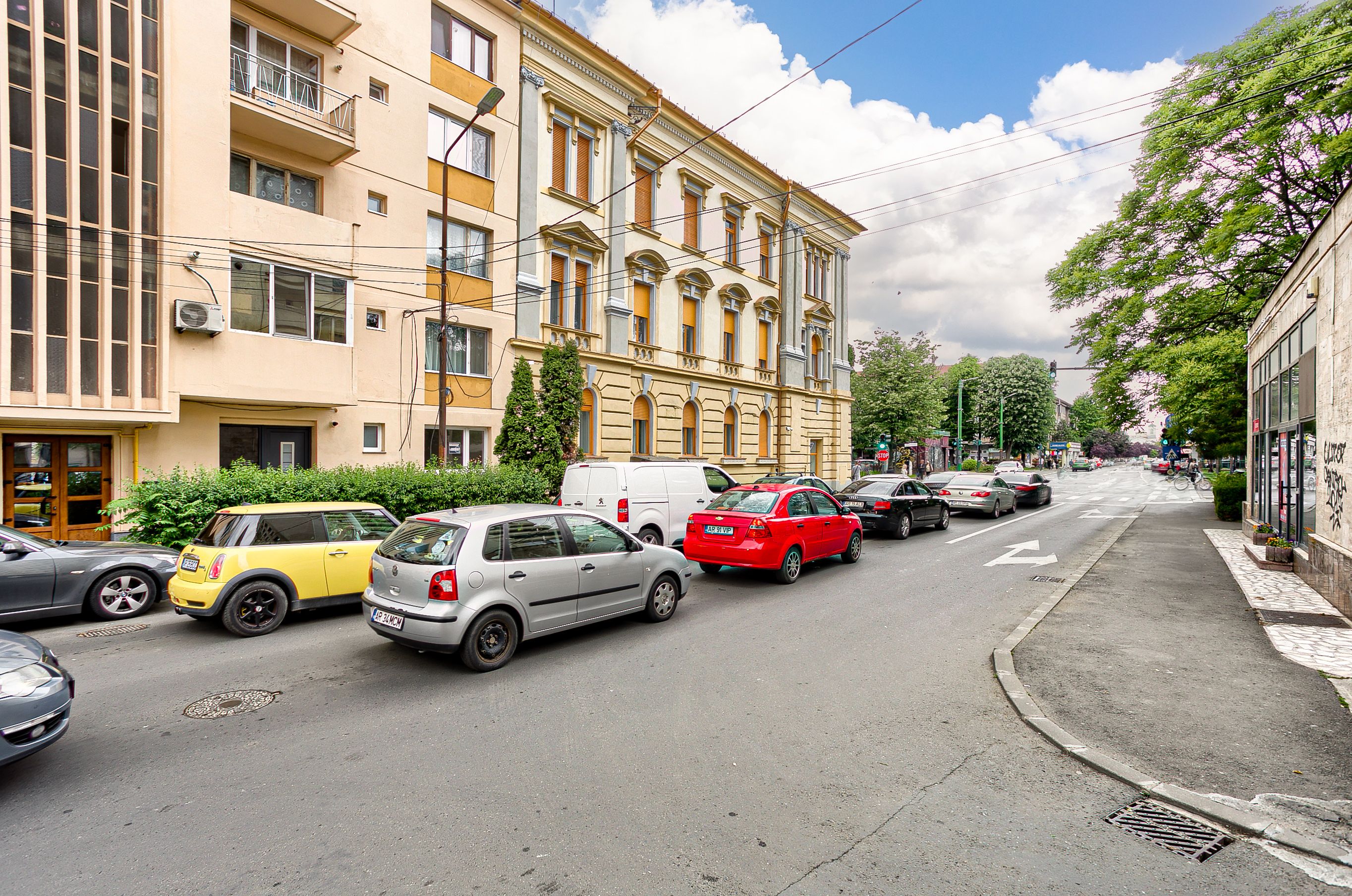 Spațiu ideal pentru birouri sau clinici — fotografia 8