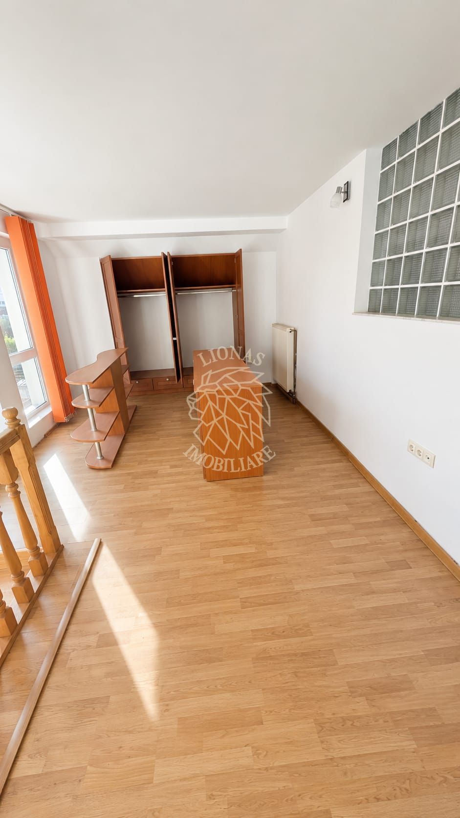 Apartament 2 camere 50 mp-2 bai-curte-parcare-Zona Lucian Blaga