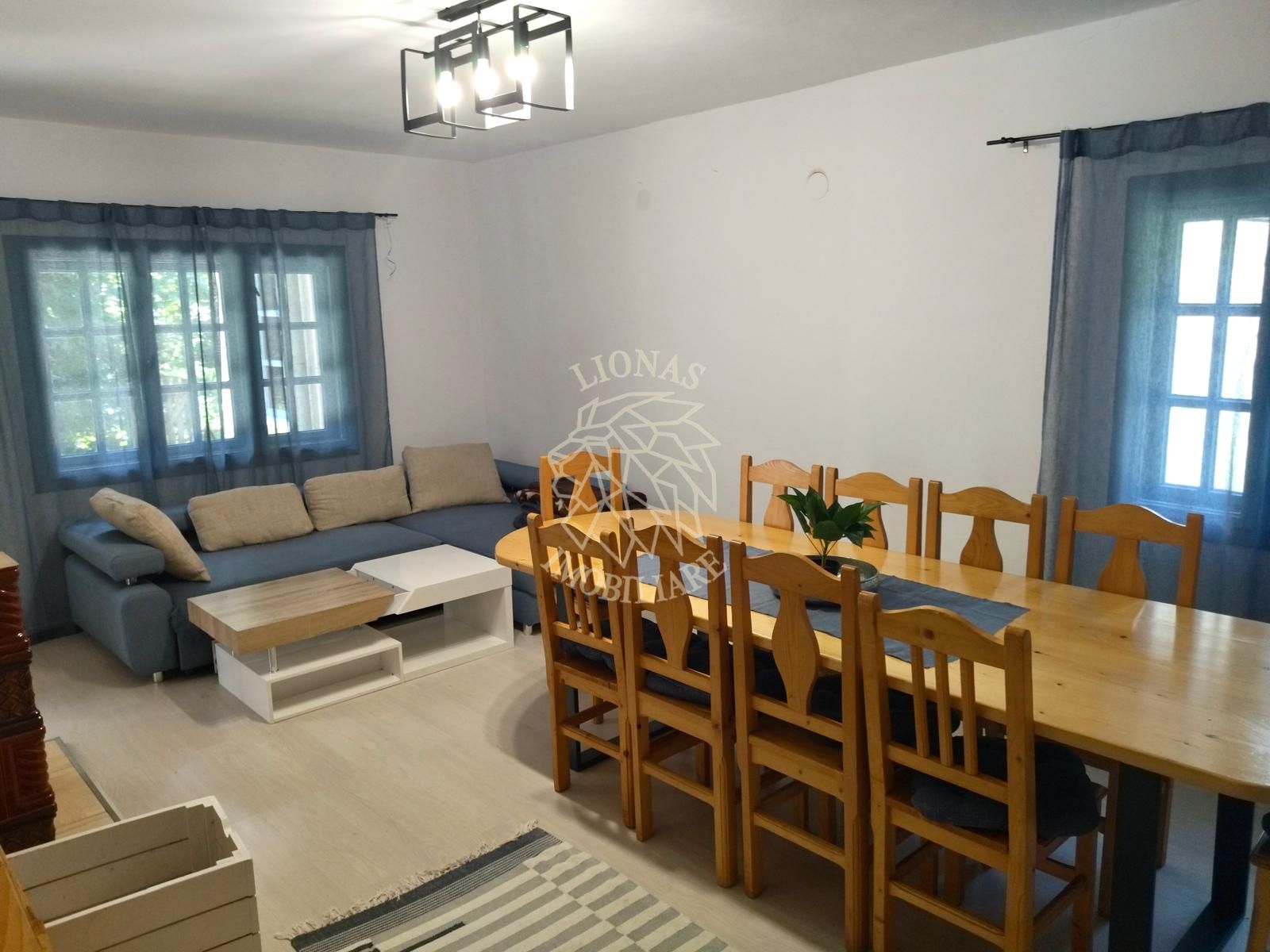 3 Cabane 15 camere 275 mp-teren 1020 mp-ciubar-foisor-Colibita