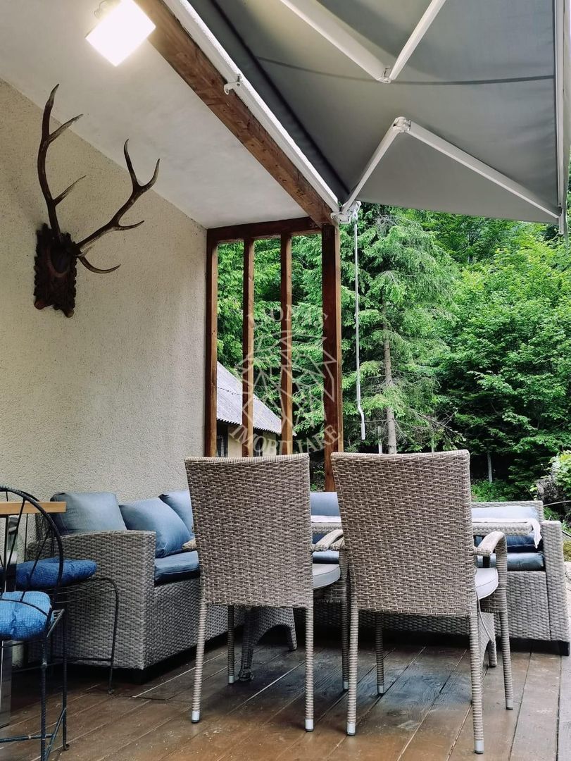 3 Cabane 15 camere 275 mp-teren 1020 mp-ciubar-foisor-Colibita