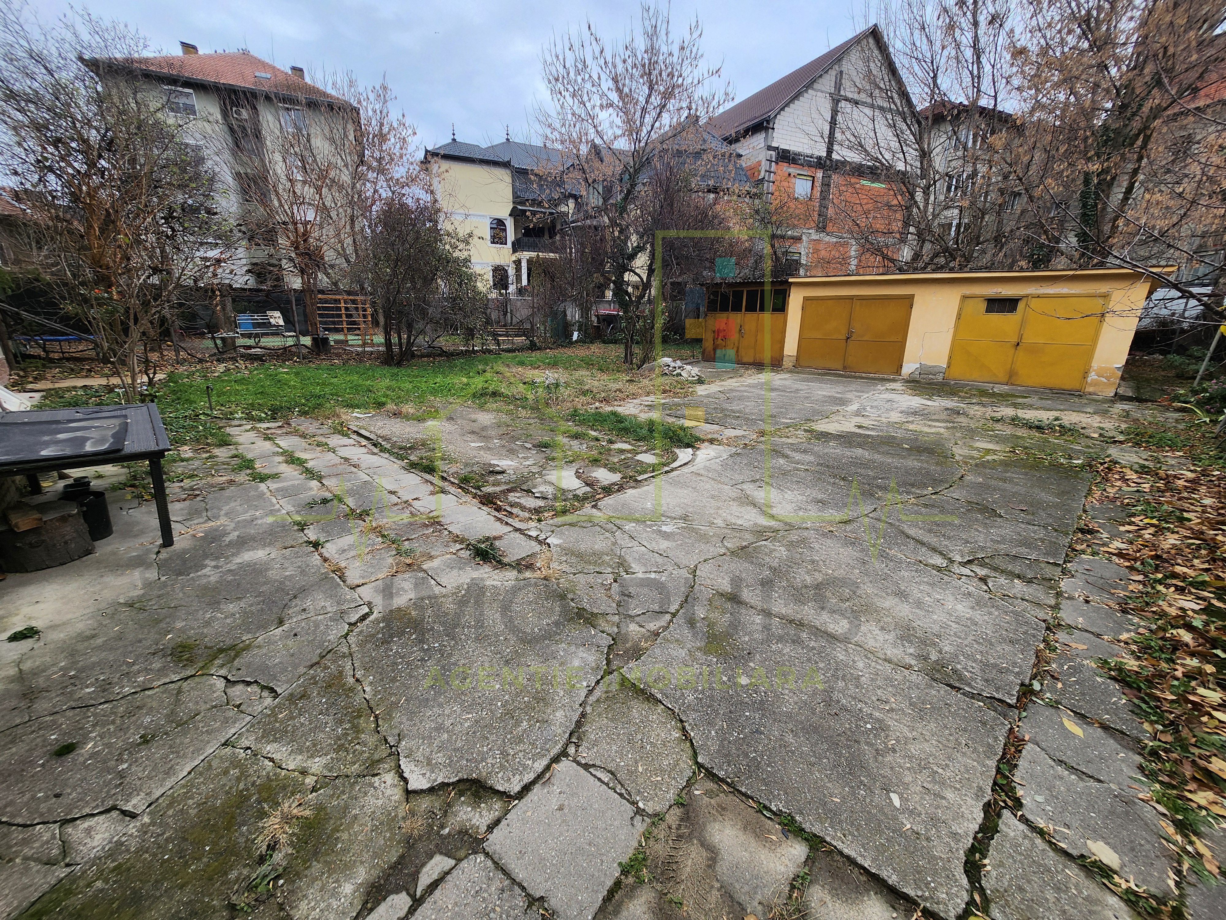 Teren de vanzare. Ultracentral. ...