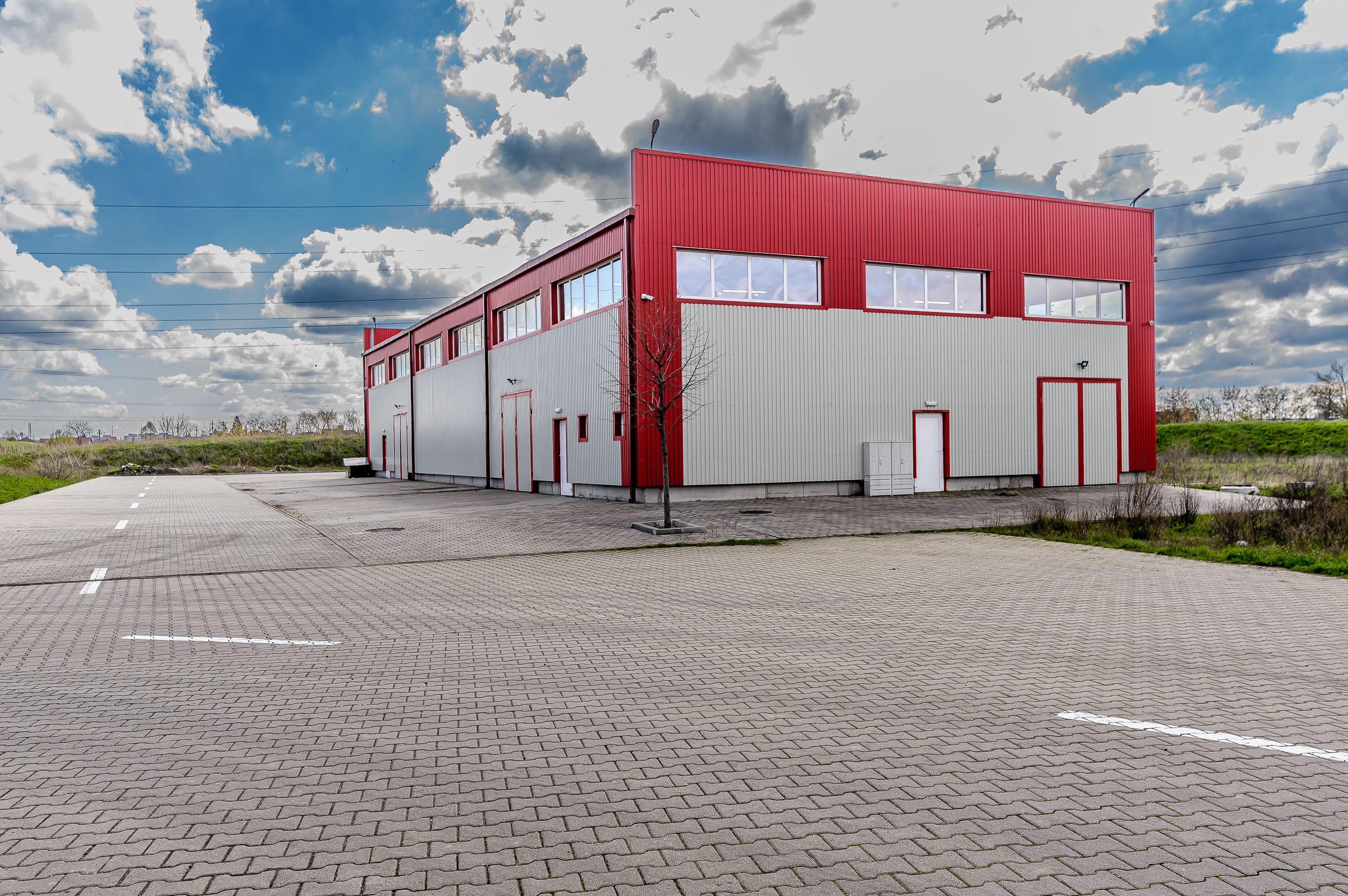 VANDUT - Hala industriala de vanzare in Parc Industrial UTA 2 Arad — fotografia 10