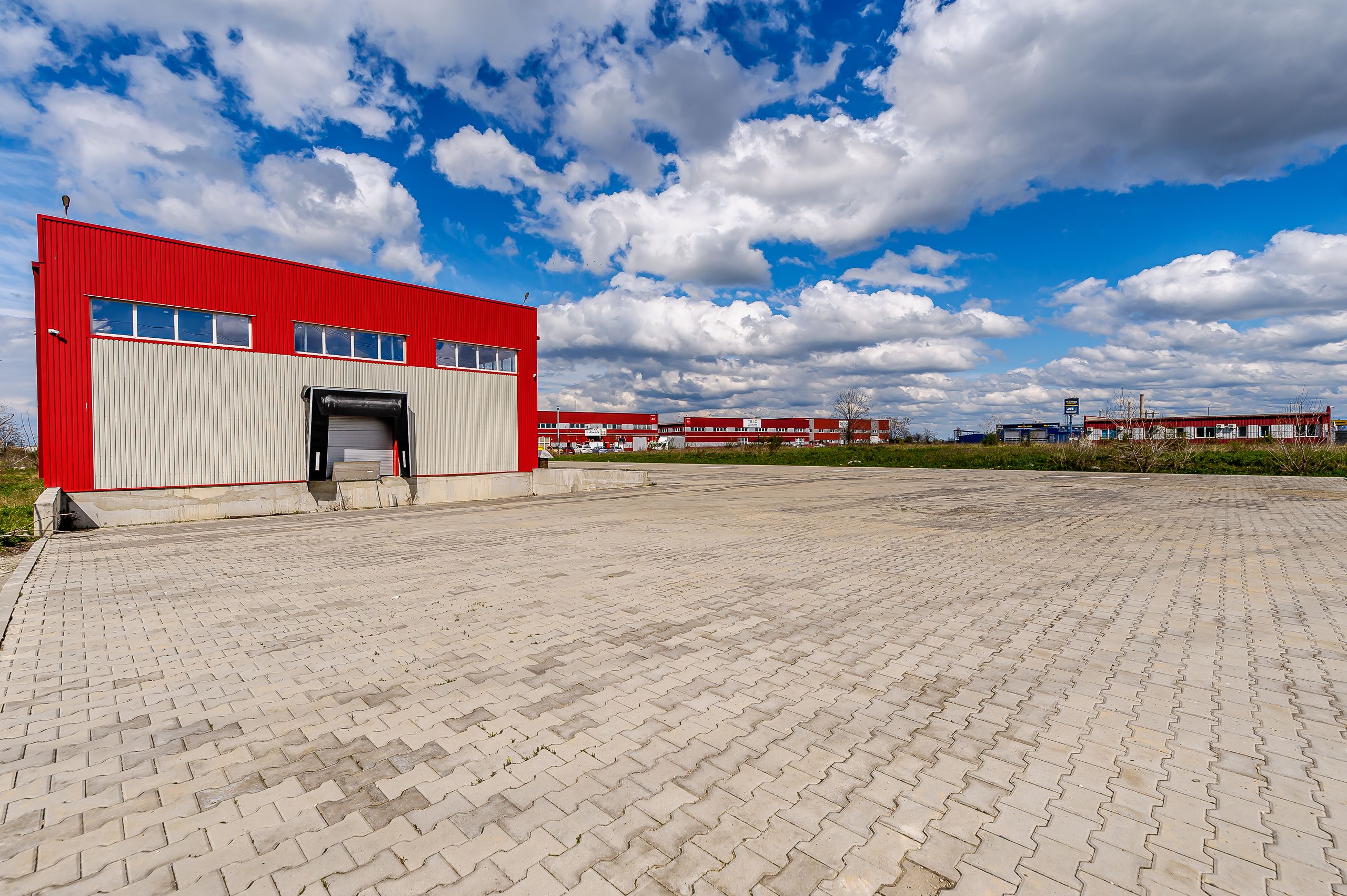 VANDUT - Hala industriala de vanzare in Parc Industrial UTA 2 Arad — fotografia 9