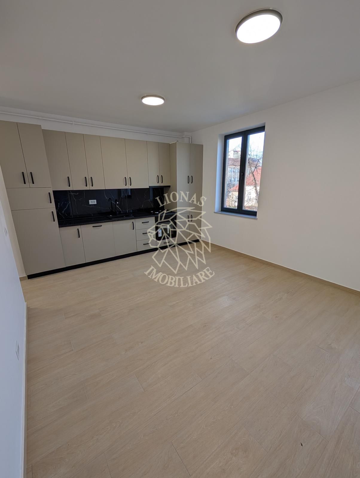 Apartament de Lux 3 camere-etaj 1-mobilat, utilat-Ultracentral