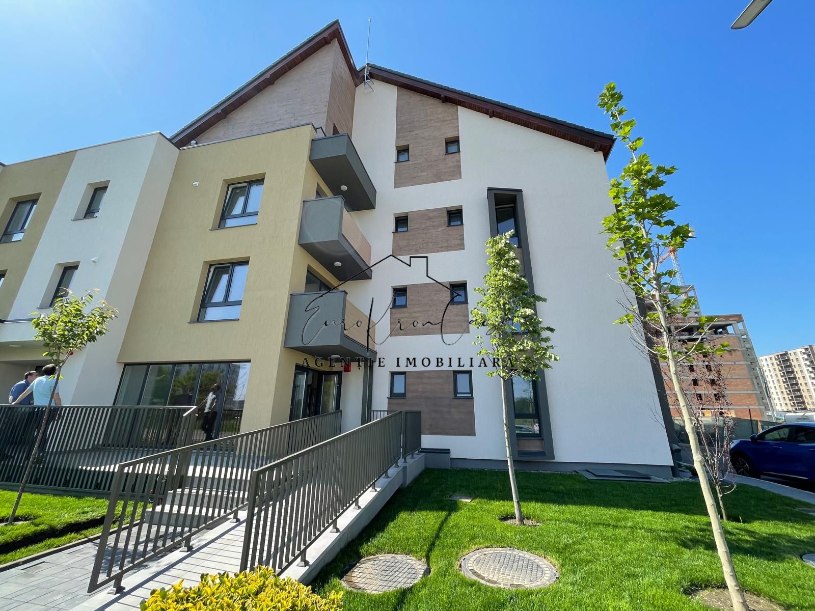 Apartament   3 camere în Brașov