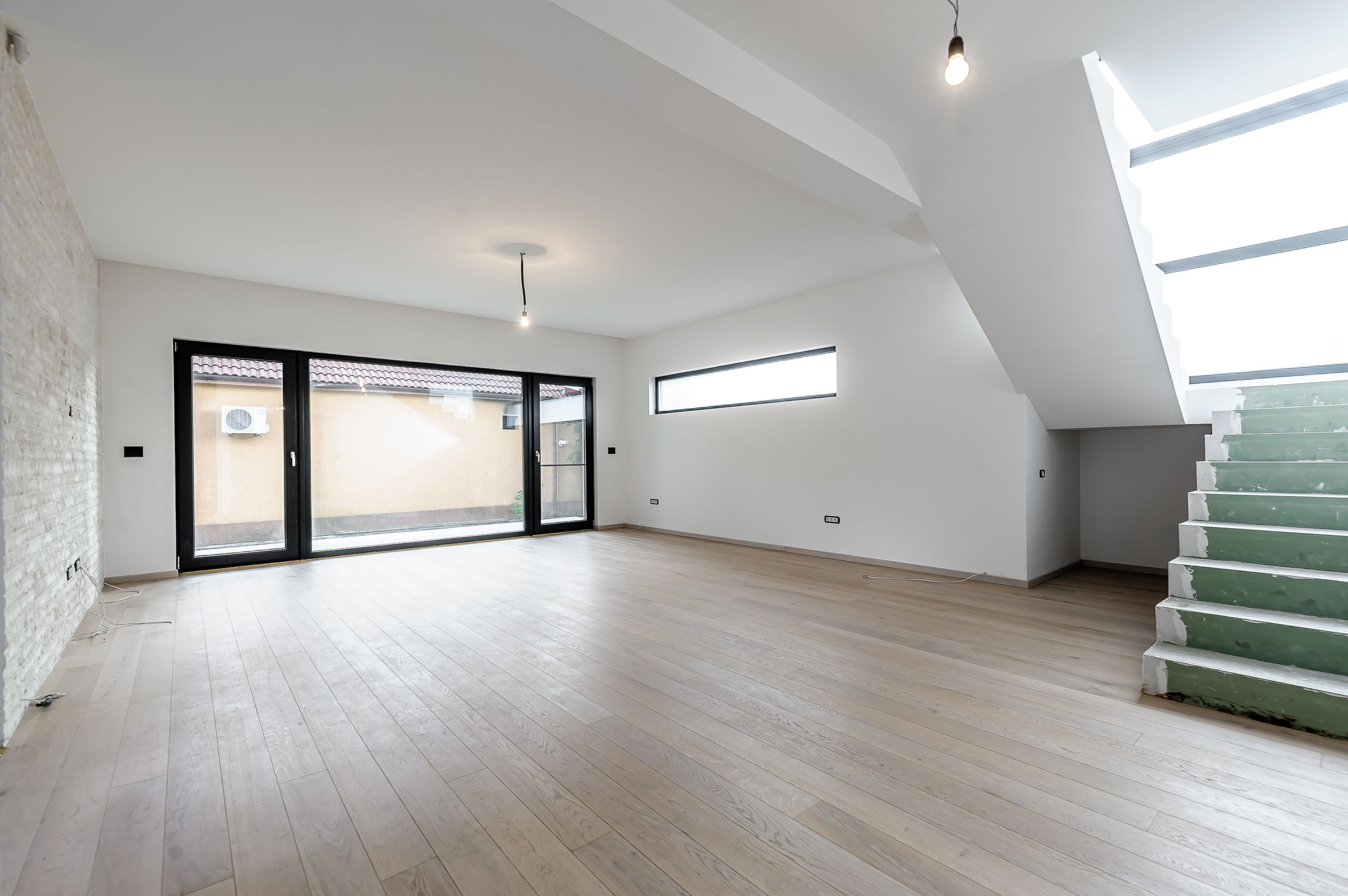 Vila Premium 5 camere - Subcetate, Arad - COMISION 0% — fotografia 3