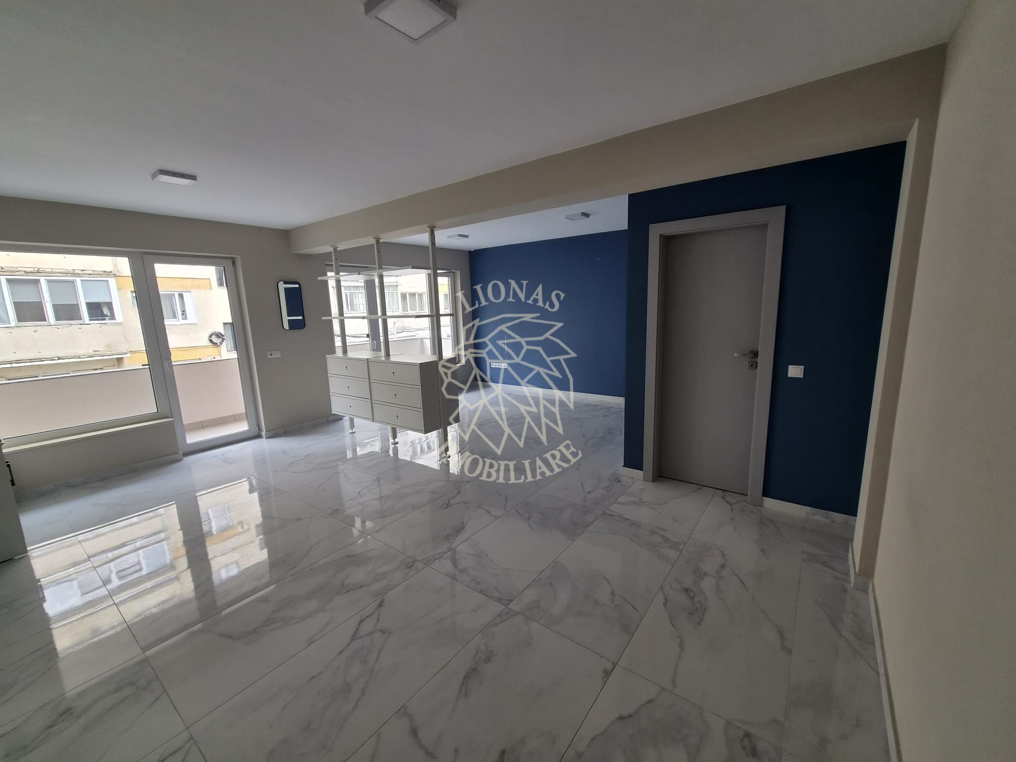 Spatiu de Birou Nou 36 mp-balcon 7 mp-Zona Han