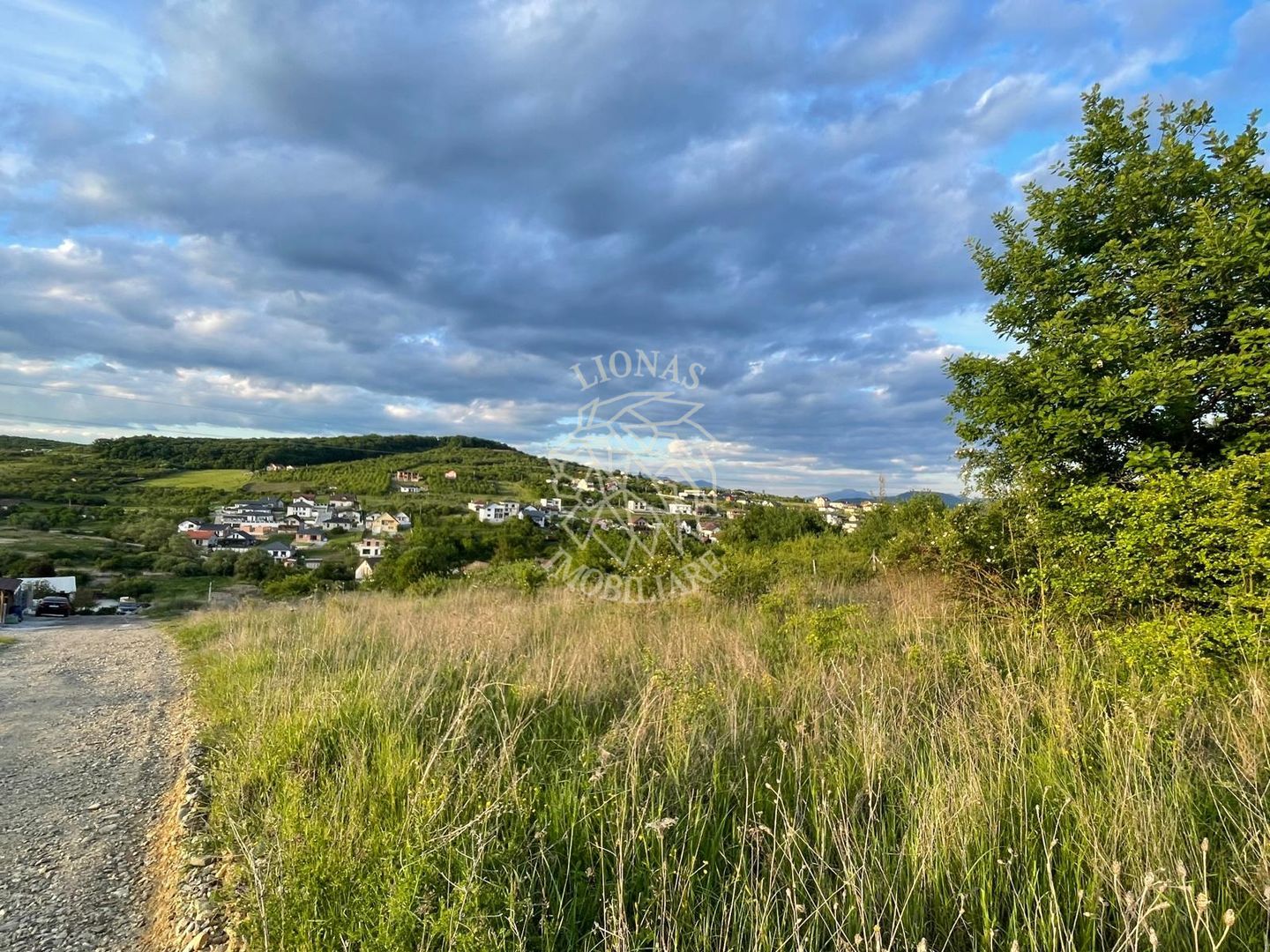 Oportunitate de investitie! Teren + Proiect autorizat, zona La Soare