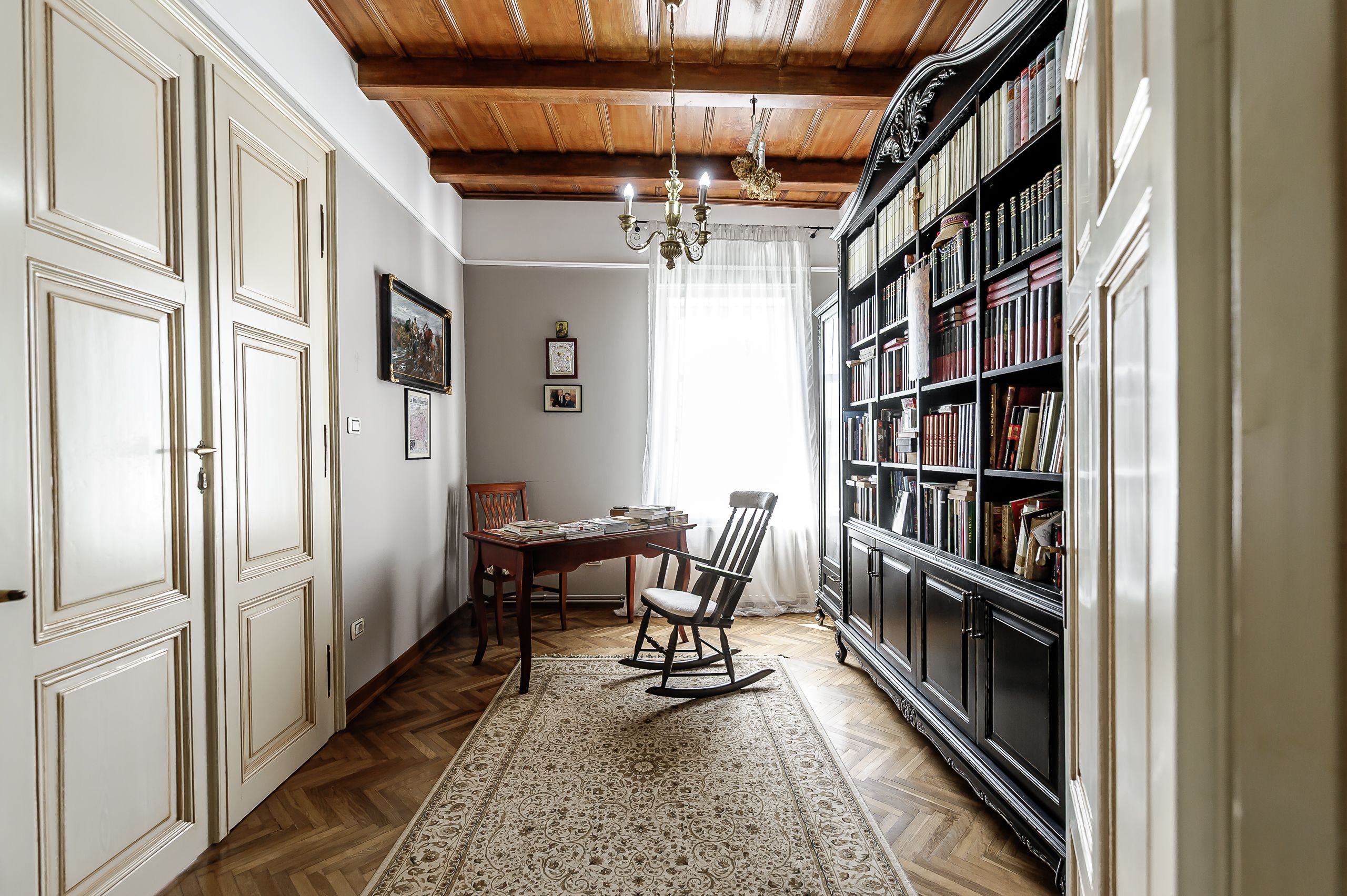 VÂNDUT Visezi la o proprietate unică, plină de istorie și farmec? — fotografia 10