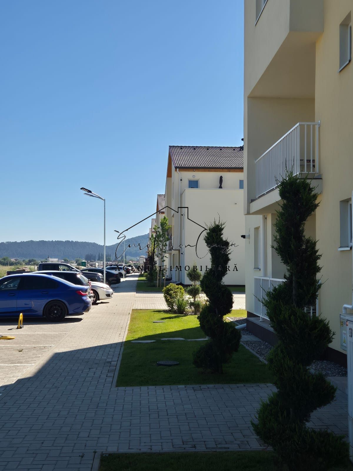 Apartament 3 camere - Sanpetru