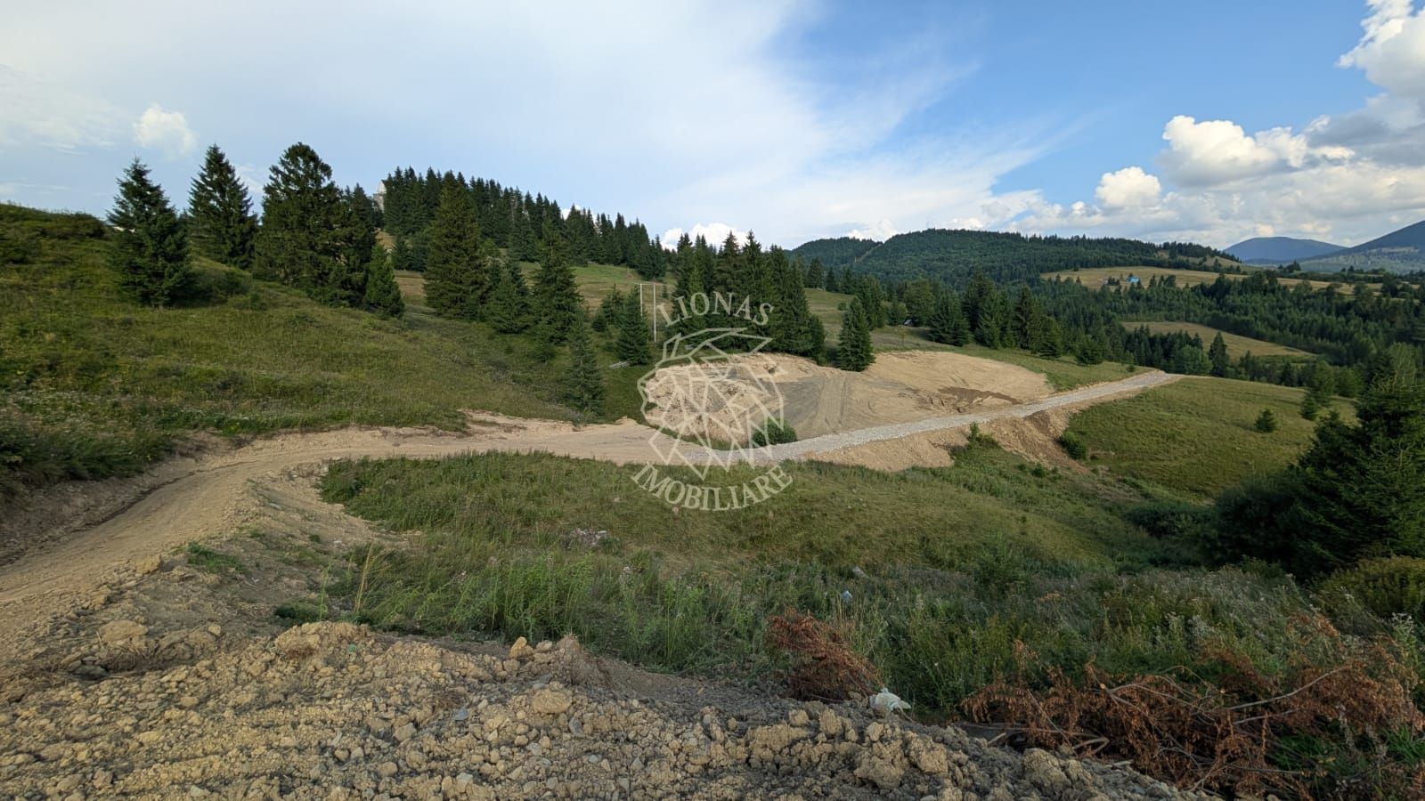 OFERTA! 11 Parcele teren intravilan-Piatra Fantanele, Castel Dracula