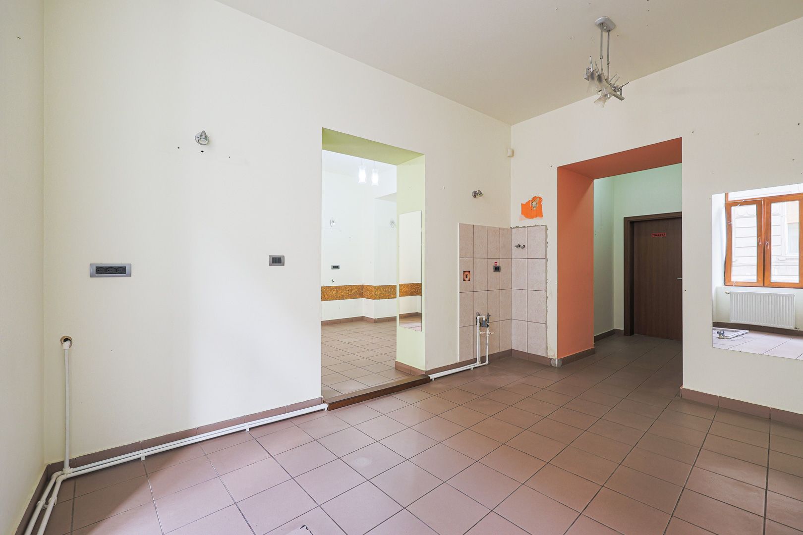 Spațiu comercial strada Episcopiei nr 1, Pregătit pt afacerea ta! — fotografia 8