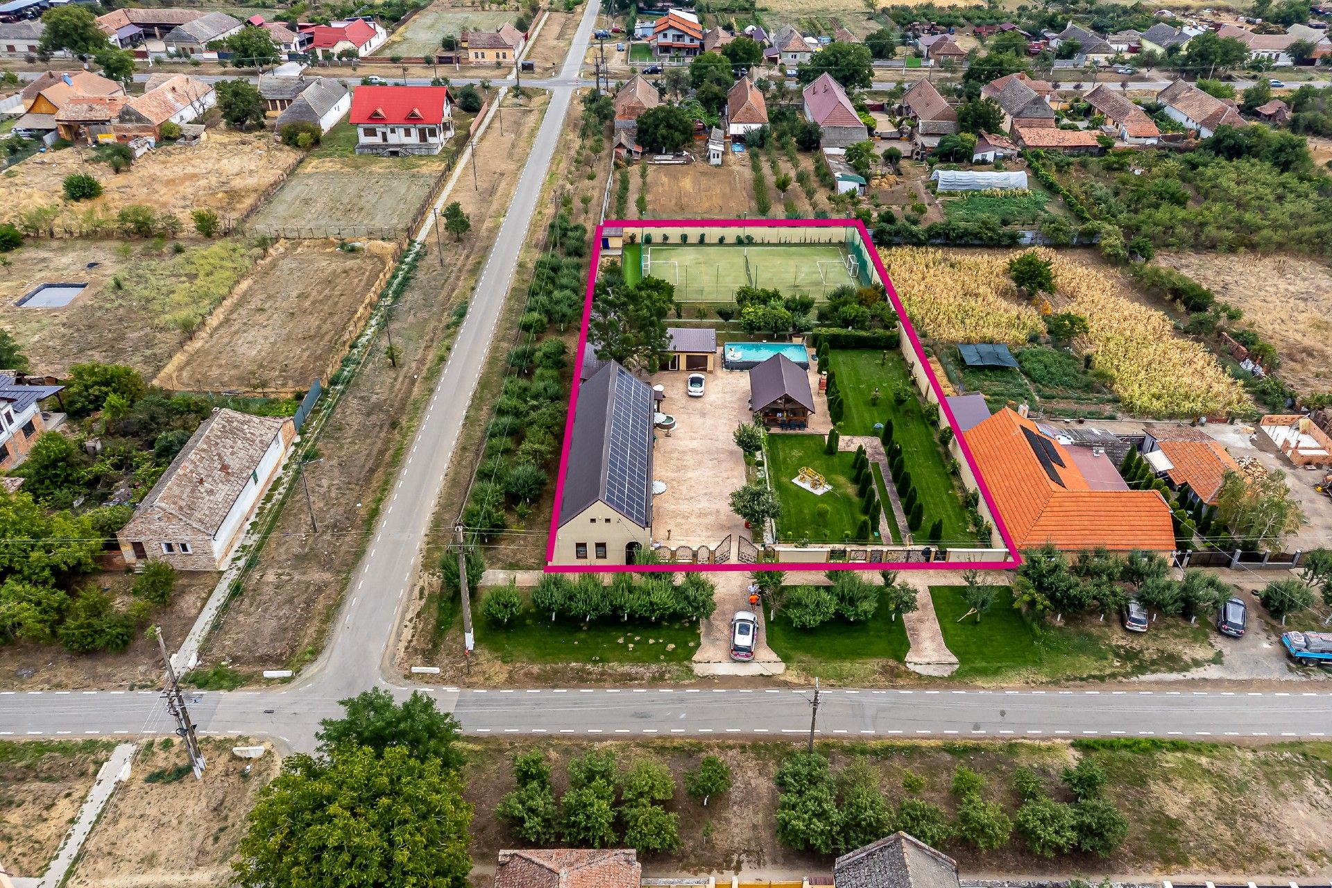 Rezervat Proprietate de vis cu teren 2.880 mp și facilități PREMIUM — fotografia 2