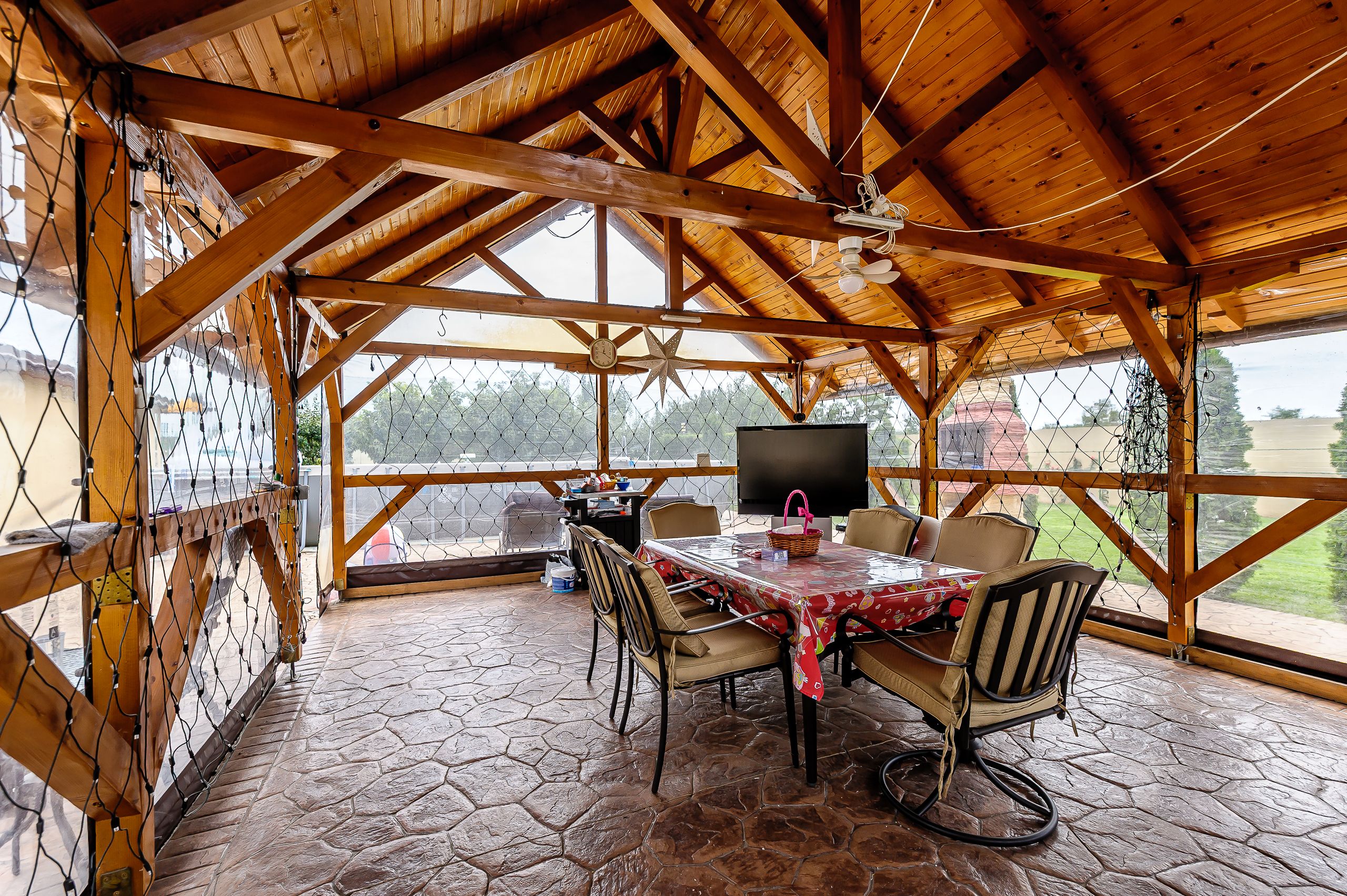 Rezervat Proprietate de vis cu teren 2.880 mp și facilități PREMIUM — fotografia 12