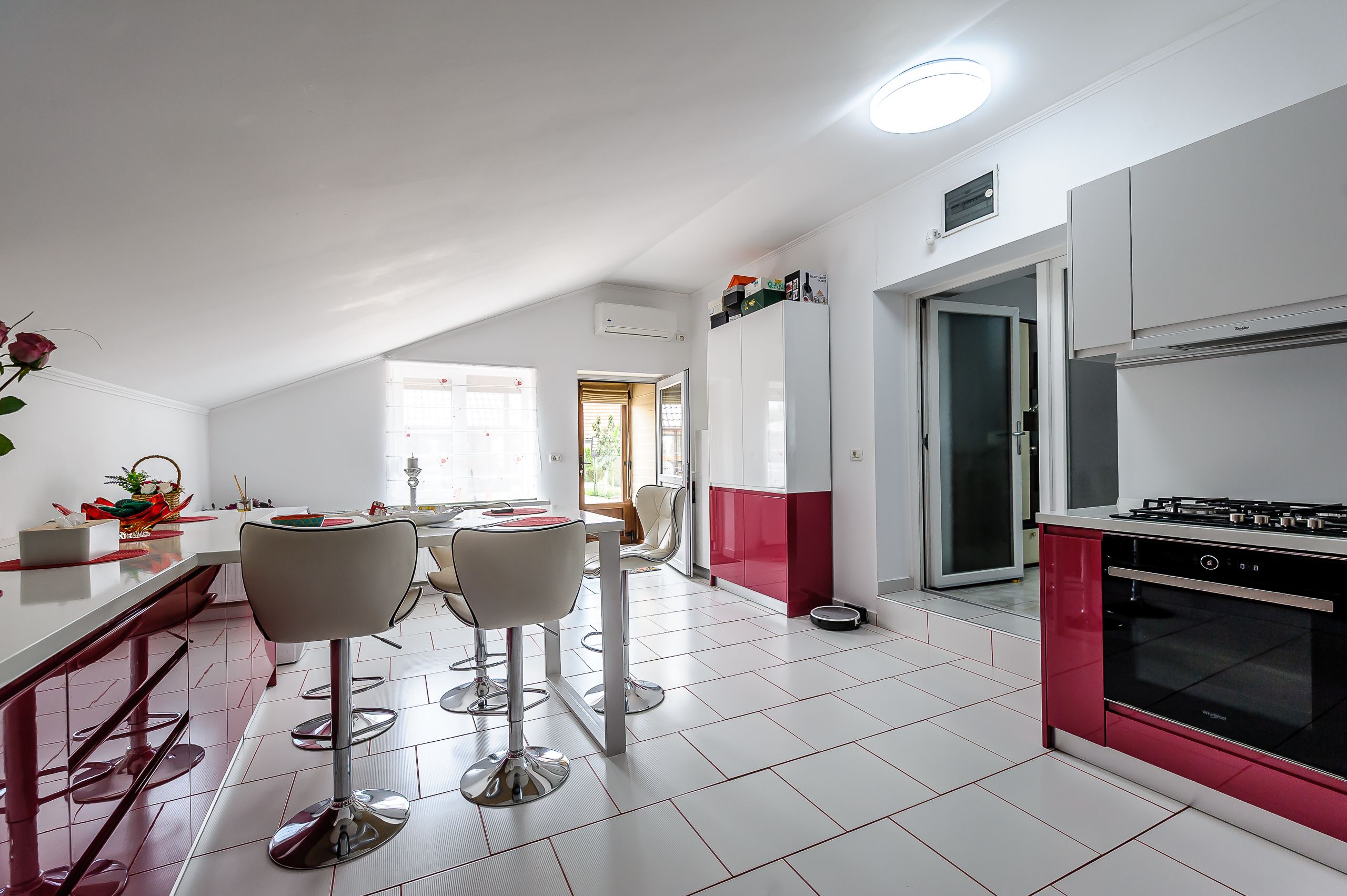 Rezervat Proprietate de vis cu teren 2.880 mp și facilități PREMIUM — fotografia 8