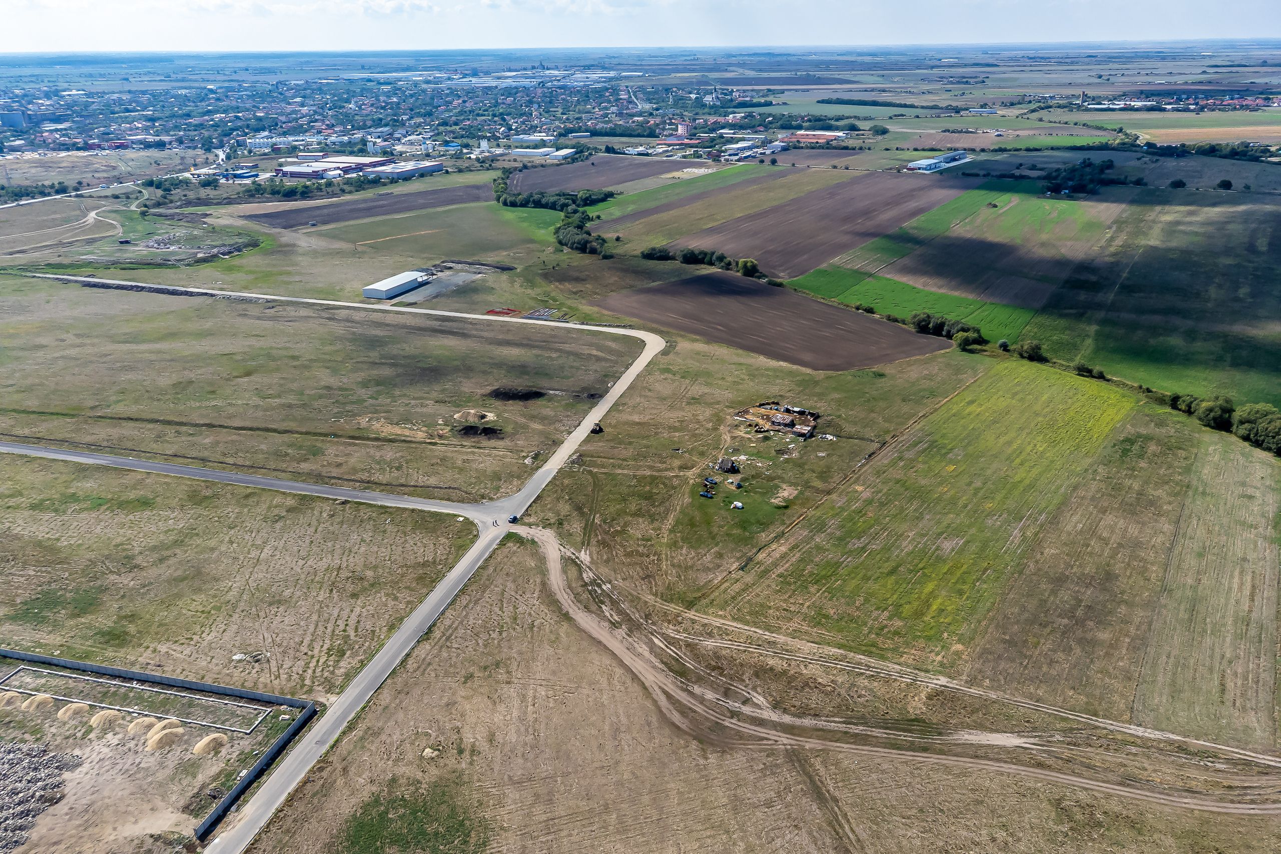 Oportunitate – Teren industrial 1.926 mp lângă Centura Vest Arad — fotografia 3