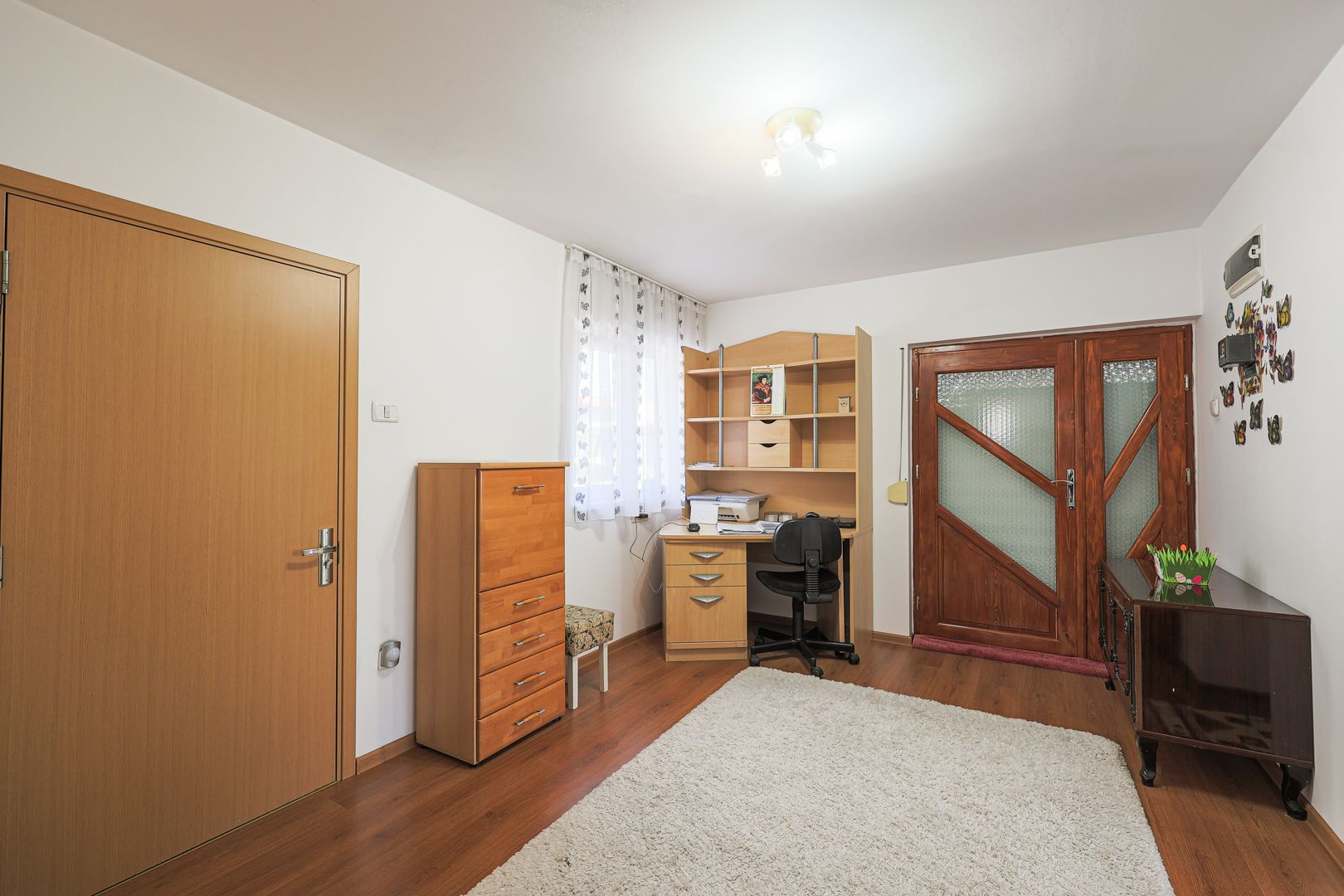 Preț redus! Casă în localitatea Turnu — fotografia 4