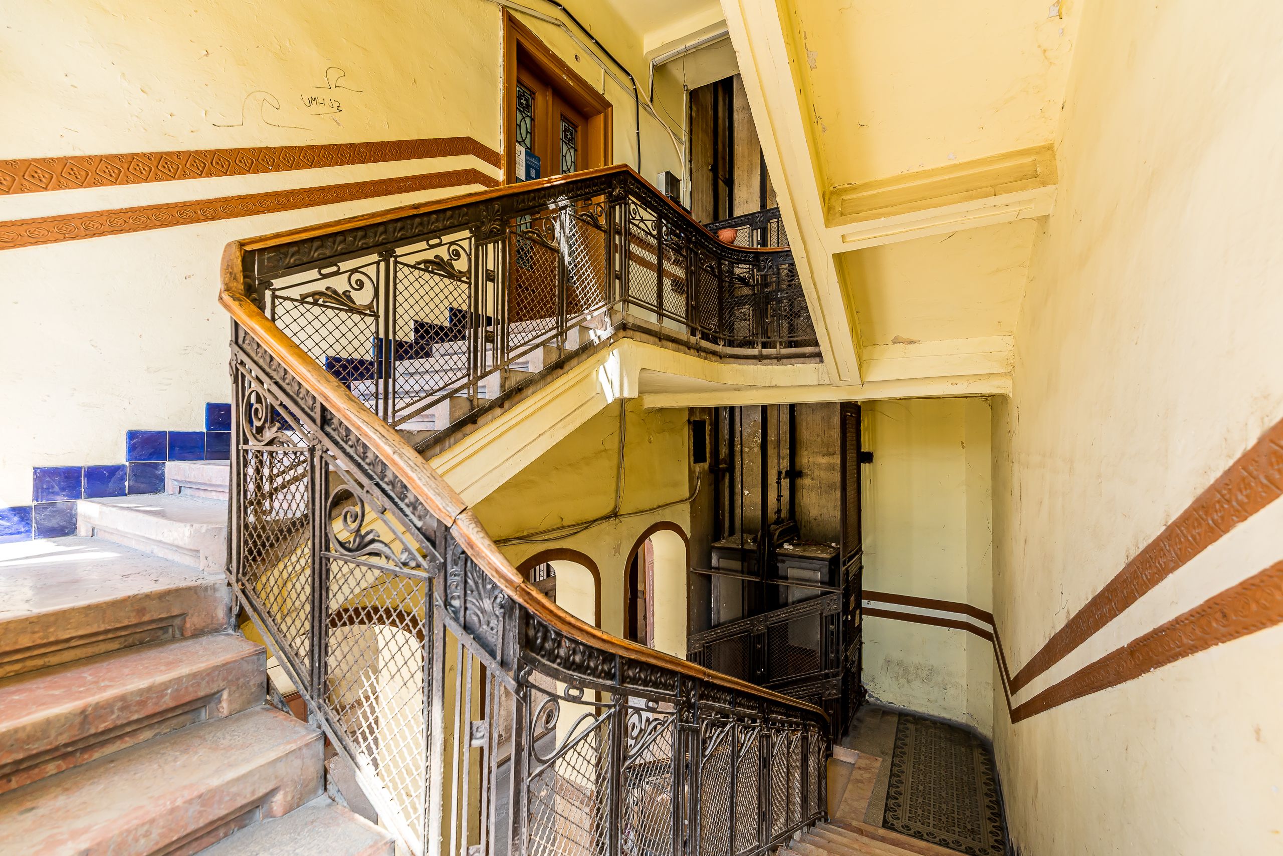 Apartament cu 2 camere în Palatul Bohuș - 0% COMISION — fotografia 12