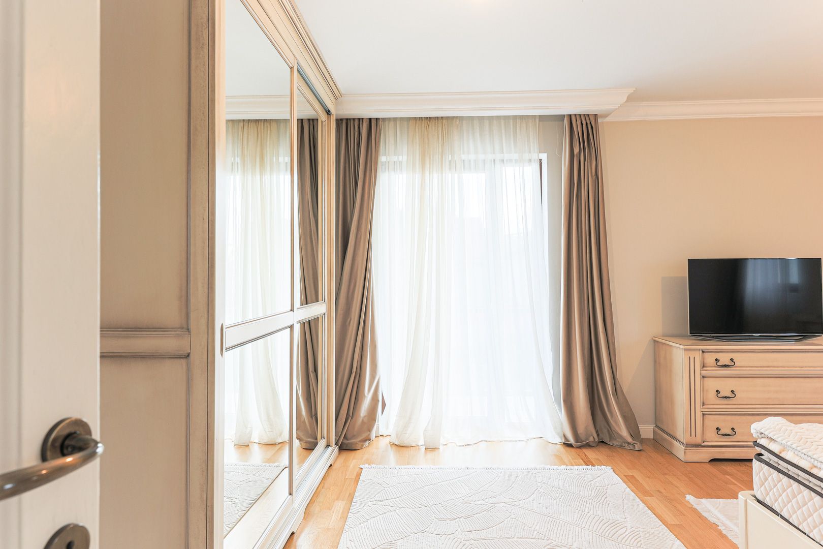 Imagine 14 - Rezervat Casă premium în Subcetate, construcție nouă finisaje de lux