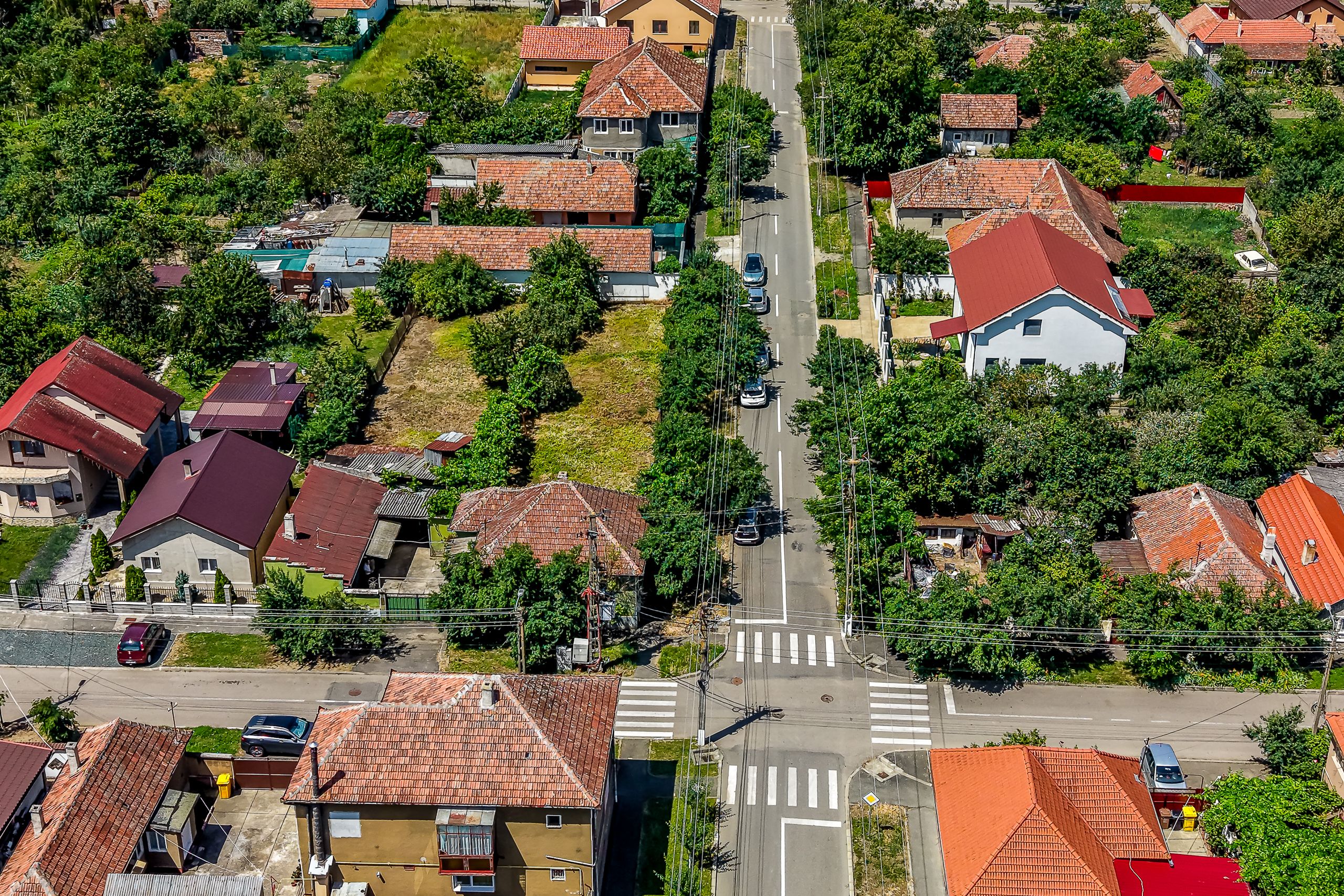 Casă cu teren 1018 mp și 2 fronturi stradale- Bujac — fotografia 5