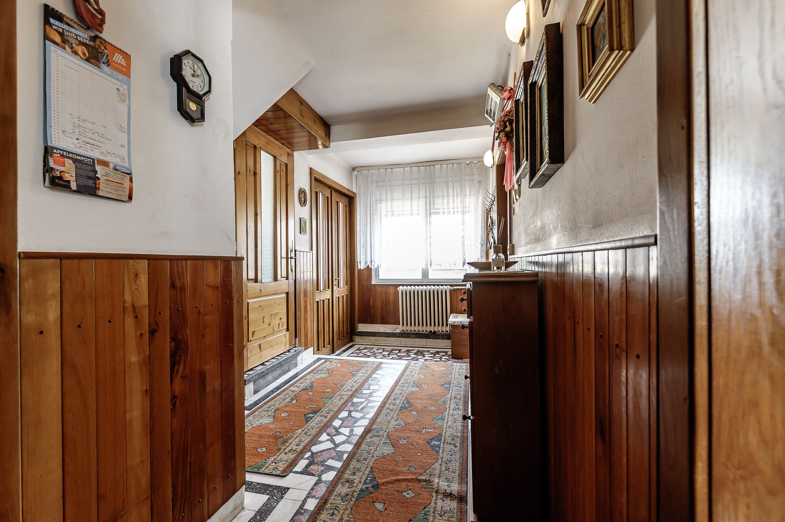 Casă din cărămidă cu 8 camere – zonă liniștită, LIPOVA — fotografia 5