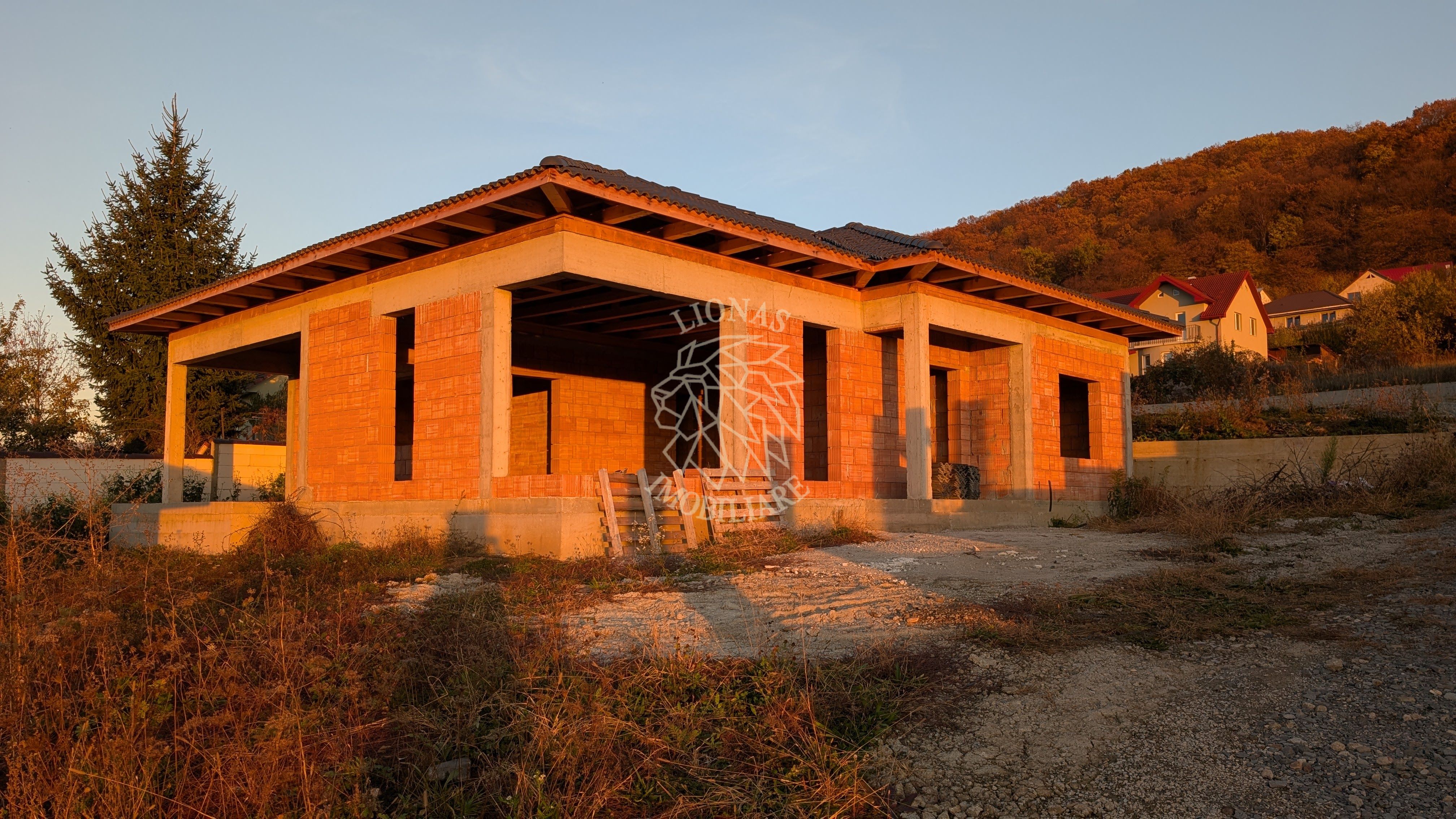 Casa 4 camere 109 mp-teren 453 mp-terasa-Zona Valea Ghinzii