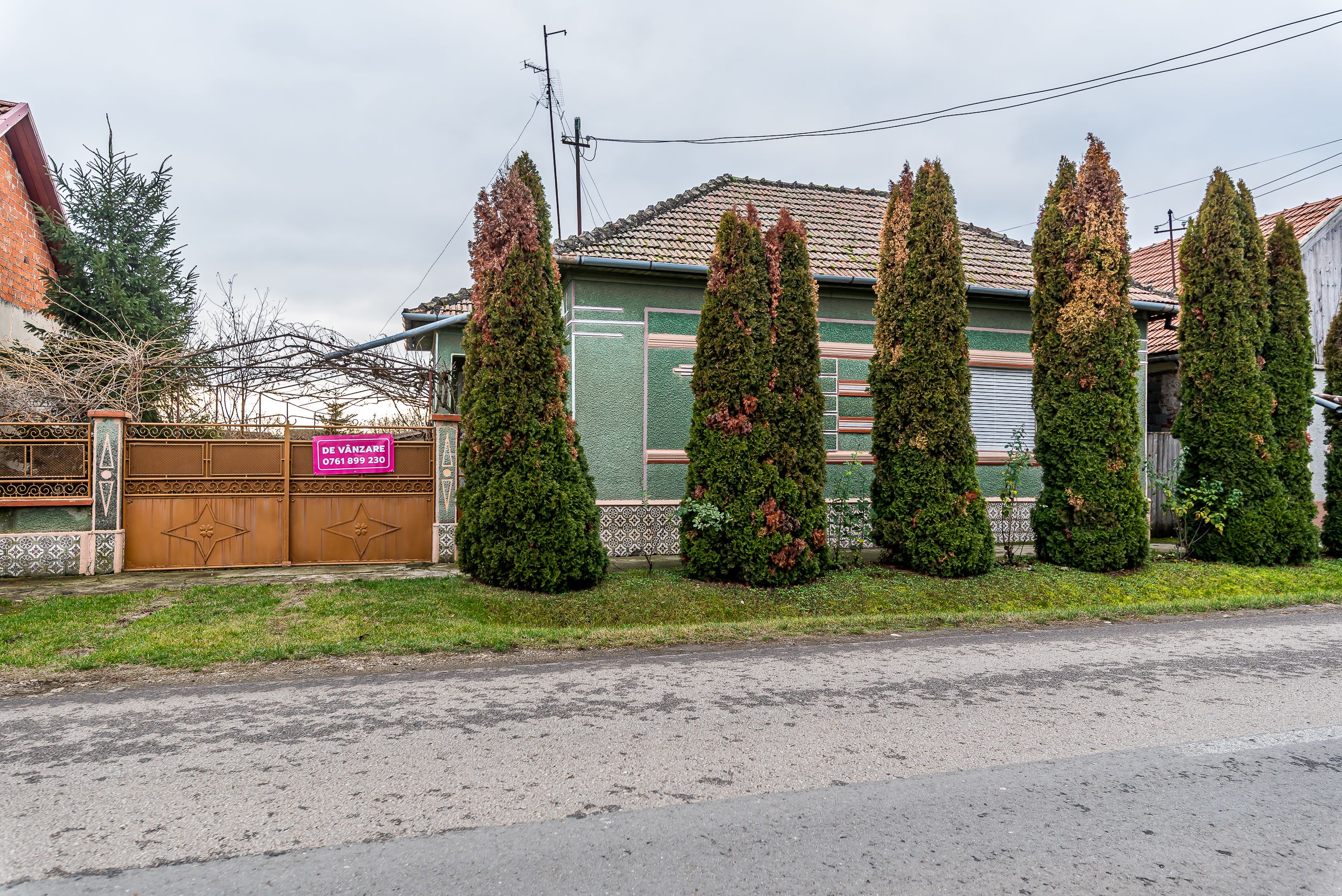 Eladó ház gyümölcsössel, Kisiratoson (Dorobanți), Arad megye