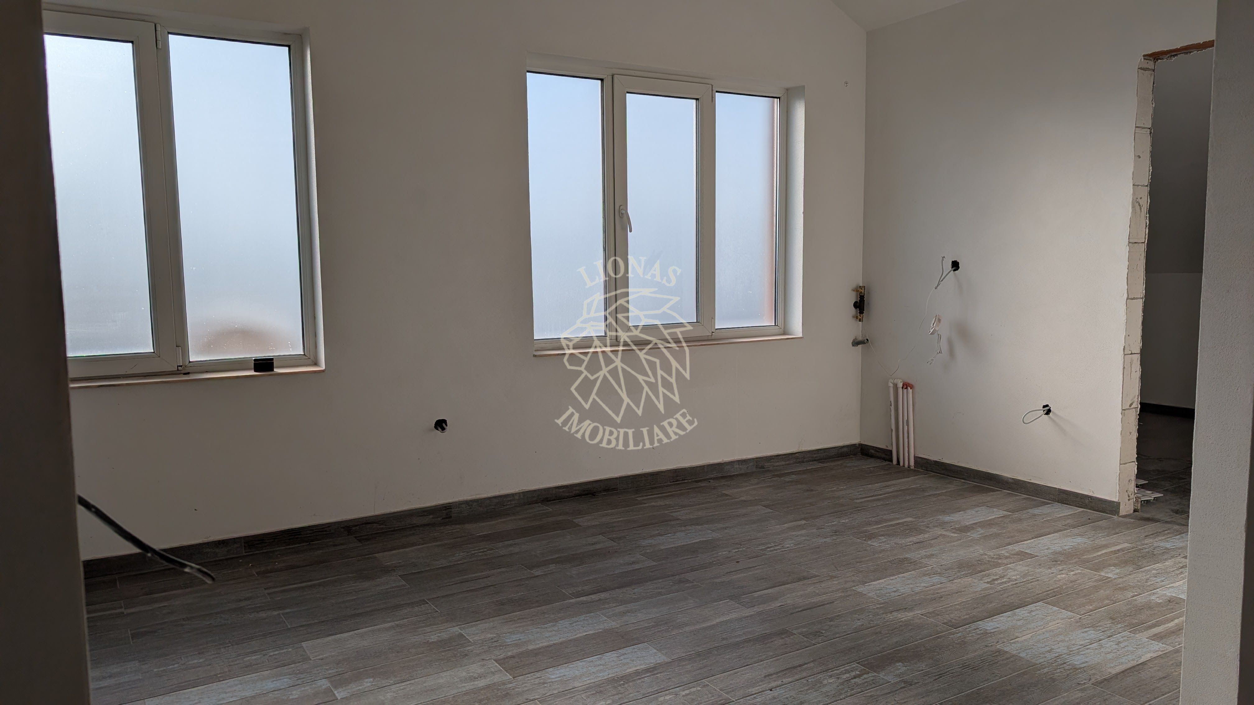 Oferta! Apartament Nou 5 camere 117 mp-parcare-Zona Decebal