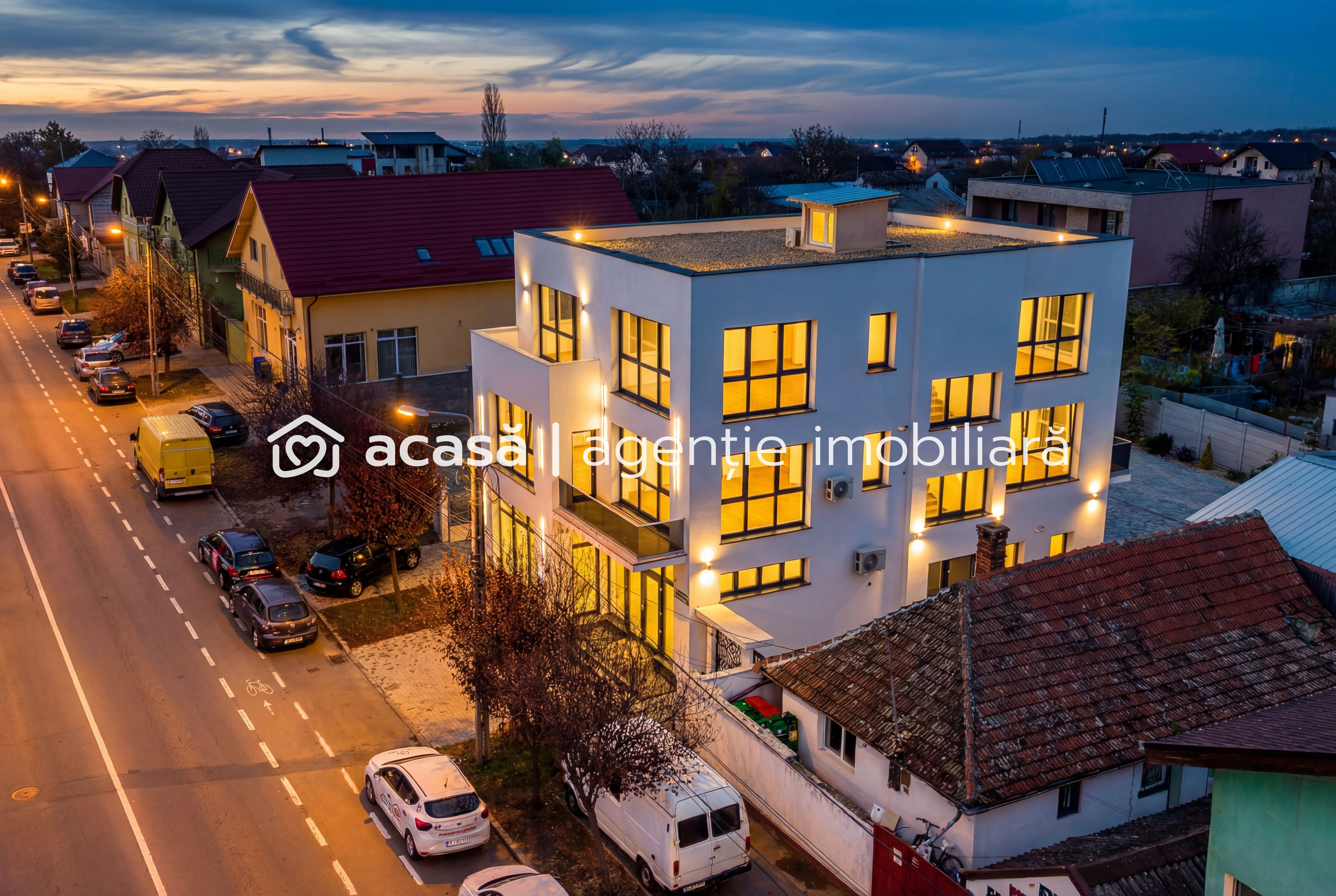 Új építésű, földszint + 2 emeletes épület Aradon - Pernyáva negyed