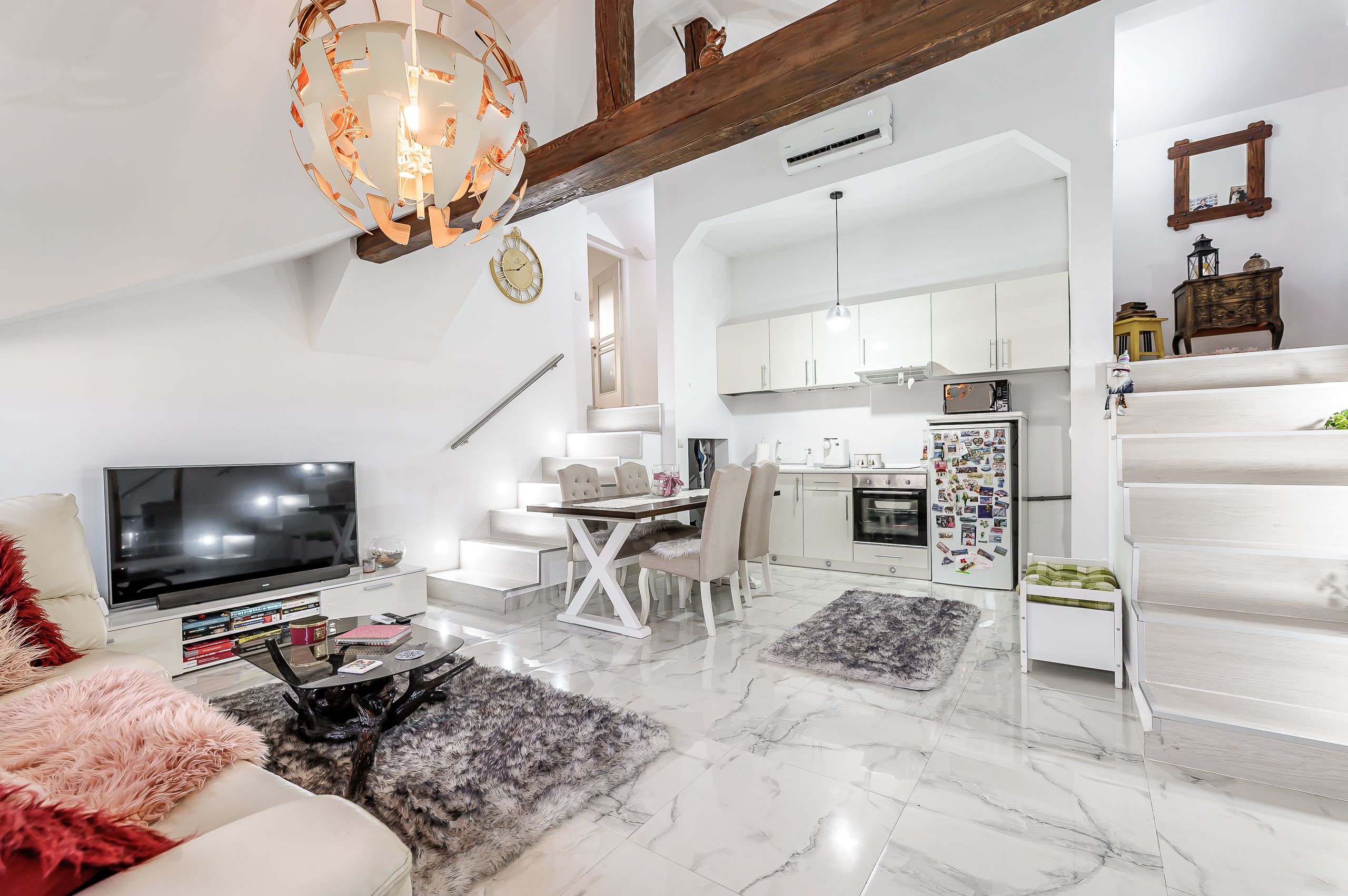 Új Ár: 89.900 EURO - Samantha típusú 3 szobás lakás Buzsákban, Arad