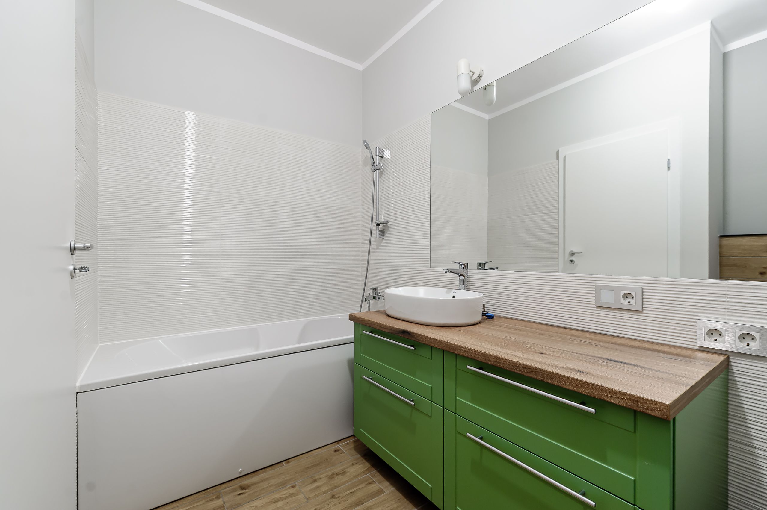 PROPRIETATE VANDUTA Apartament ARED spectaculos cu gradina si garaj — fotografia 7