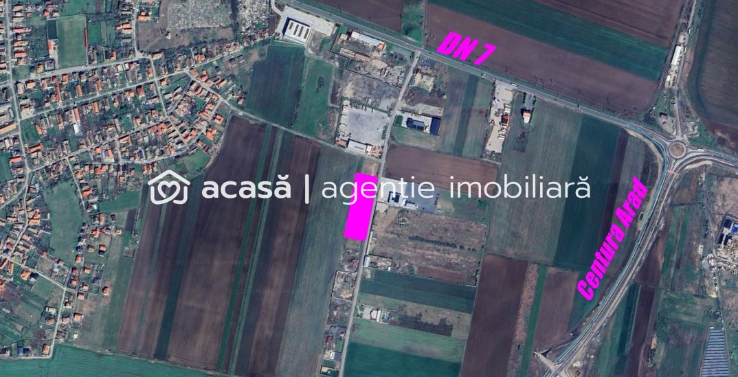 Kiváló telek ipari fejlesztésekre! Hozzáférés a DN7 és A1 autópályához