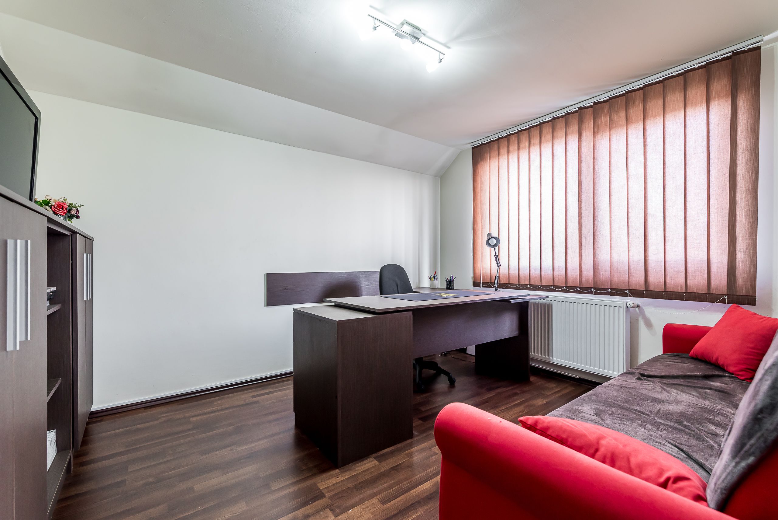 VILĂ MODERNĂ CU PISCINĂ, SAUNĂ- COMISION 0% – ARADUL NOU — fotografia 7