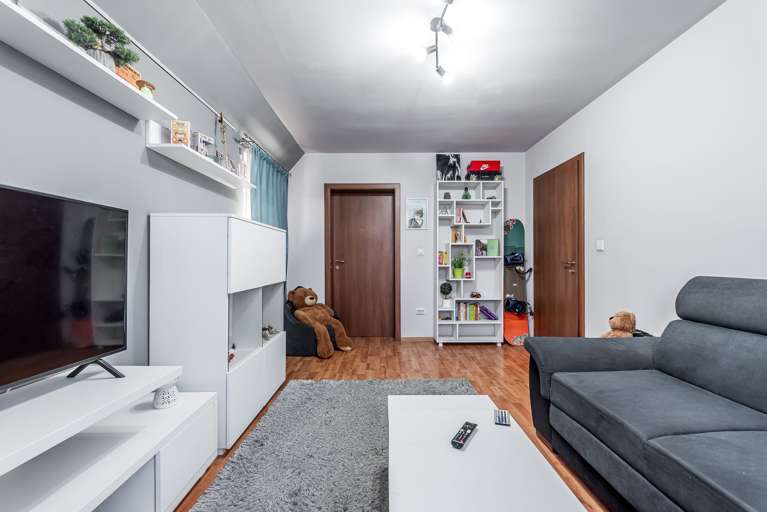 VILĂ MODERNĂ CU PISCINĂ, SAUNĂ- COMISION 0% – ARADUL NOU — fotografia 10
