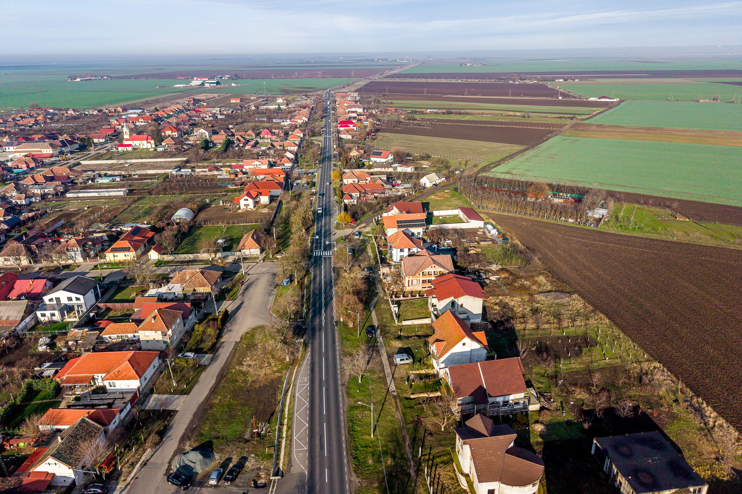 Casă spatioasa, construcție nouă – Zimandu Nou Teren 998 mp Comision 0 — fotografia 9