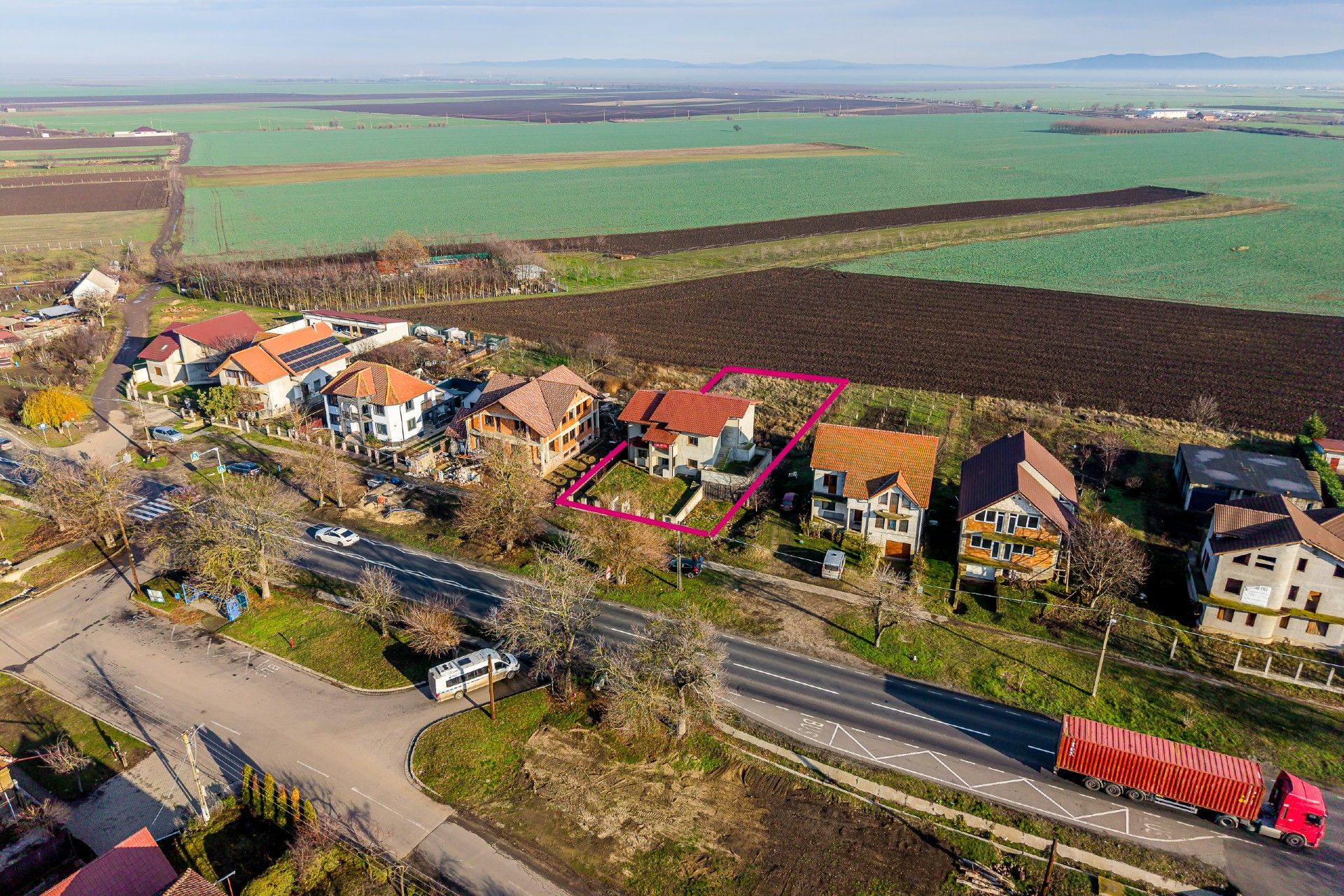 Casă spatioasa, construcție nouă – Zimandu Nou Teren 998 mp Comision 0 — fotografia 4