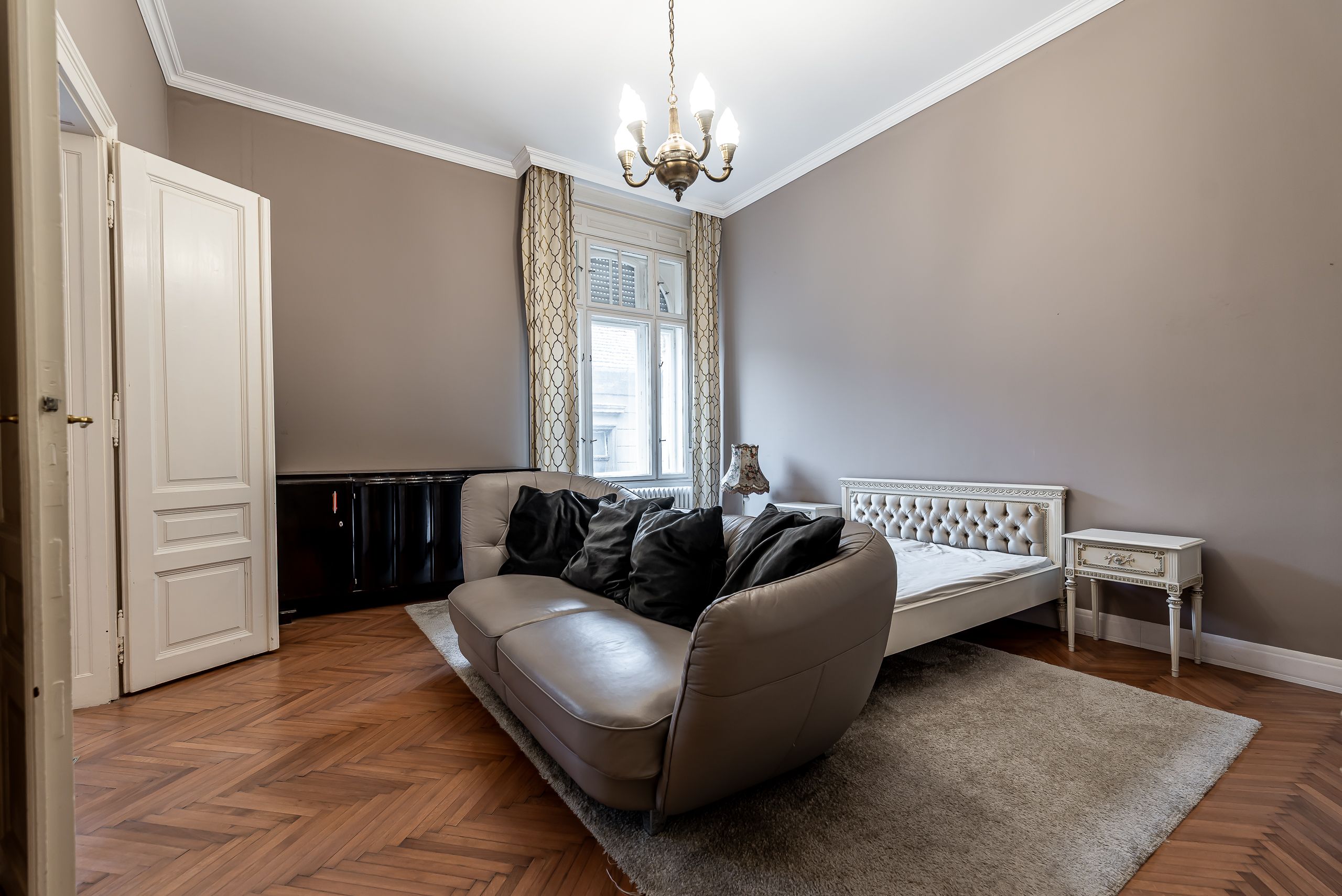 Apartament spatios cu 3 camere de LUX pe Metianu Comision 0 — fotografia 5