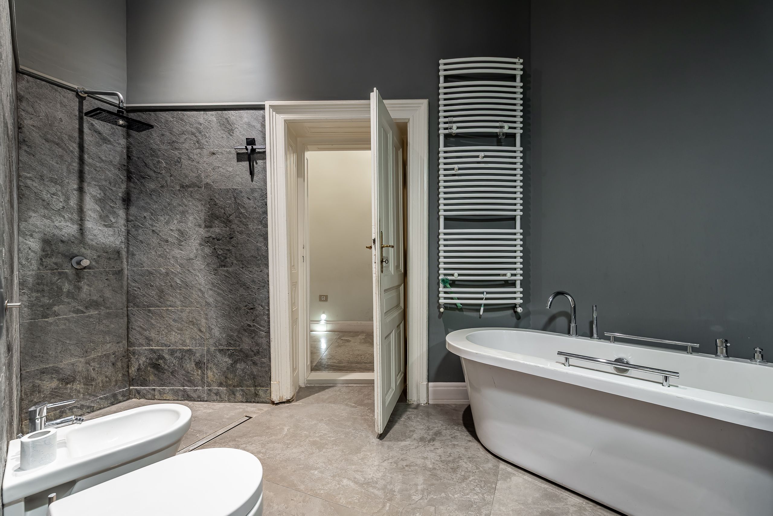 Apartament spatios cu 3 camere de LUX pe Metianu Comision 0 — fotografia 6