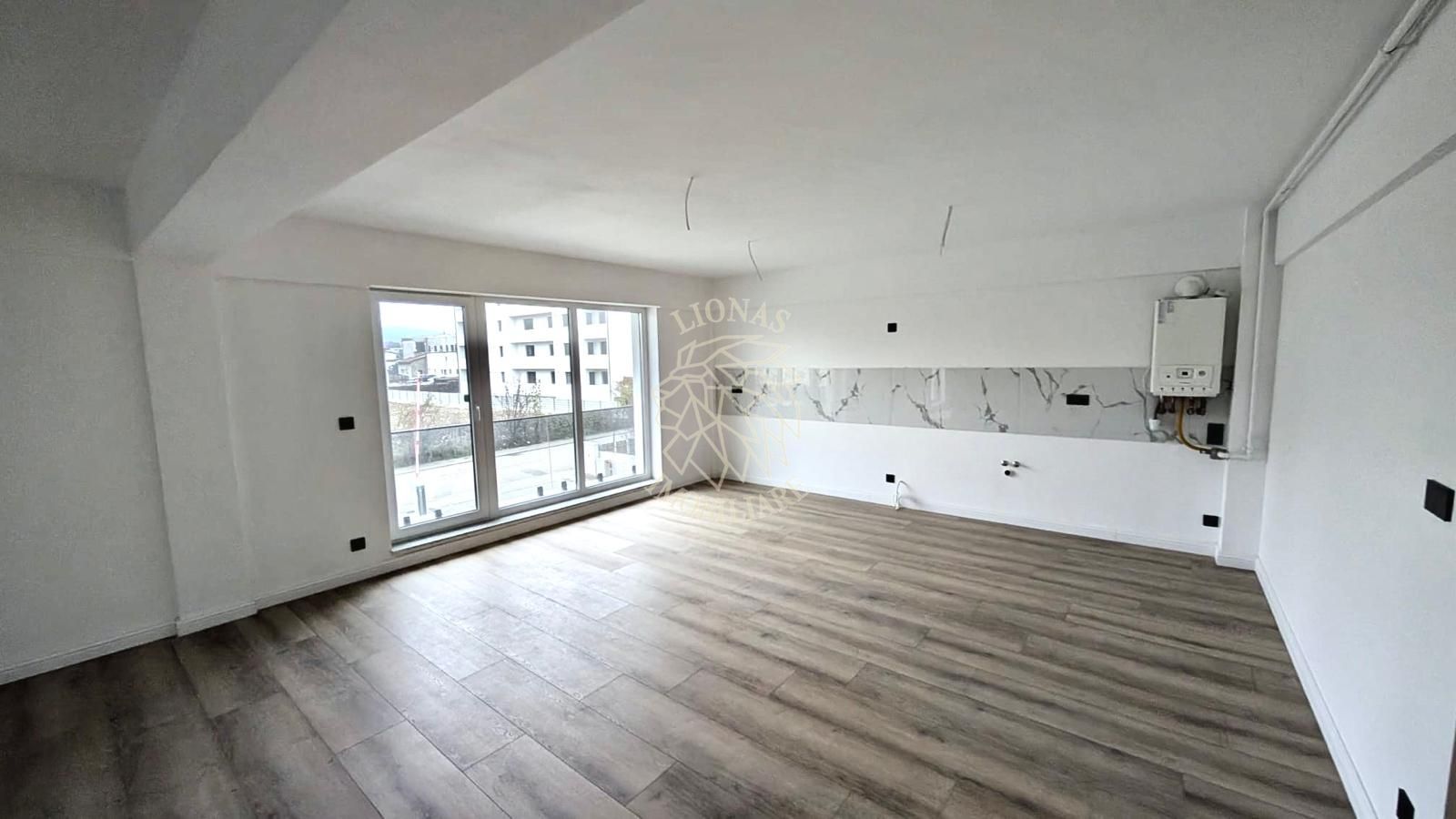 Apartament Ultrafinisat 80 mp+balcon 10 mp-etaj 1-lift-Libertatii