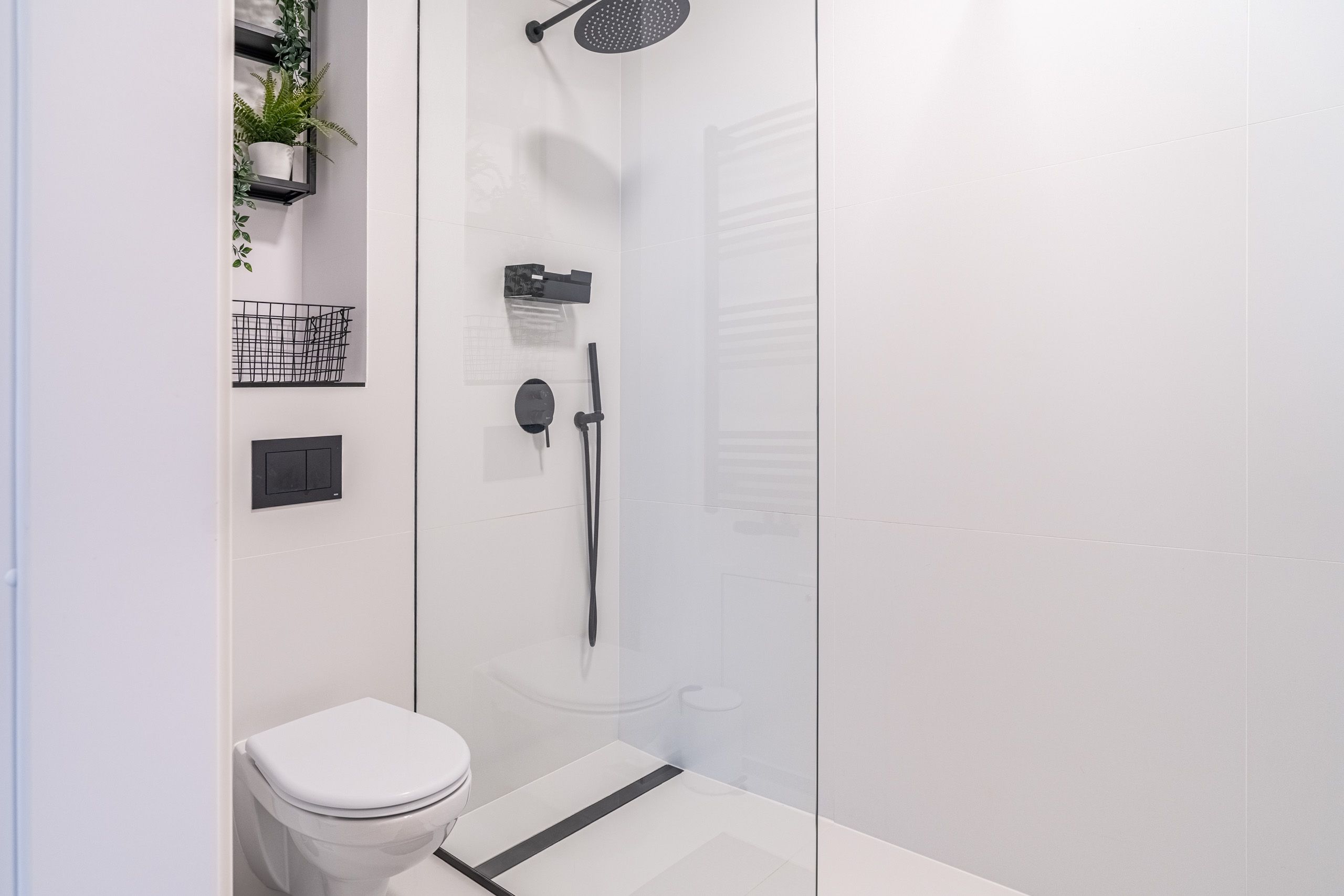 VÂNDUT! Apartament amenajat complet. — fotografia 5