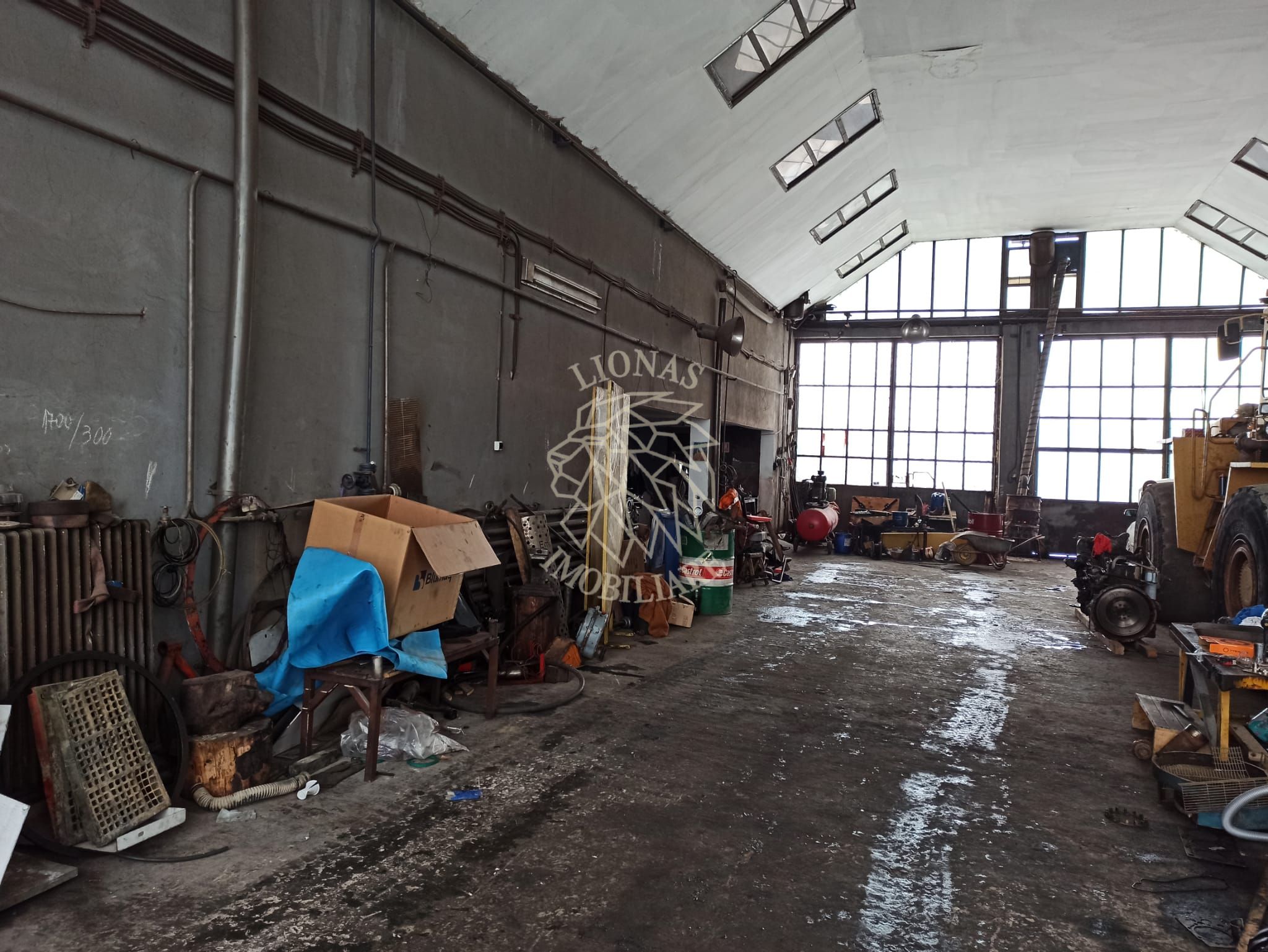 Hala industriala 250 mp+6 birouri-6 parcari-Zona Str. Libertatii