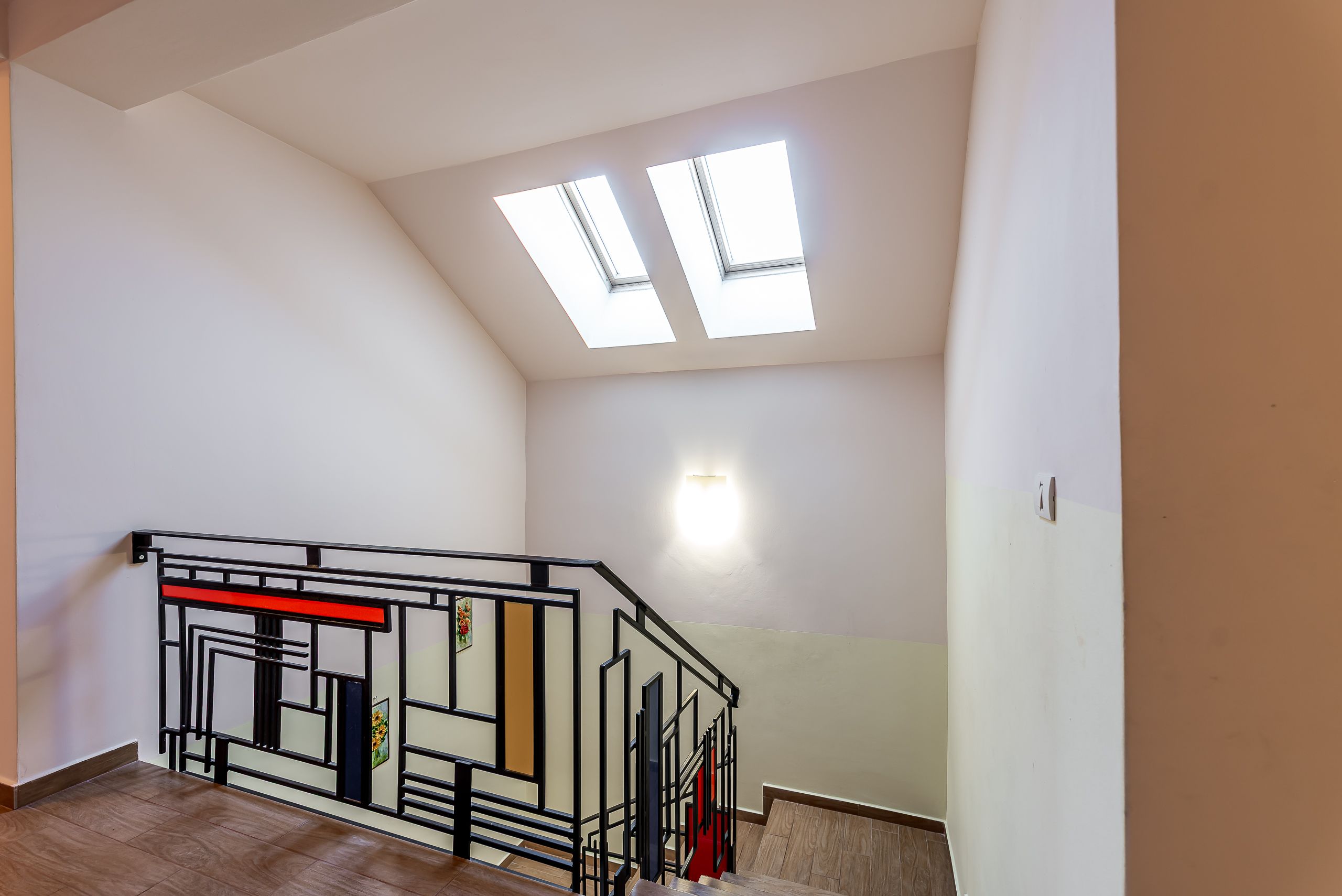 Casă cu5 camere, teren 720 mp, fotovoltaice 13 kW, Aradul Nou — fotografia 9