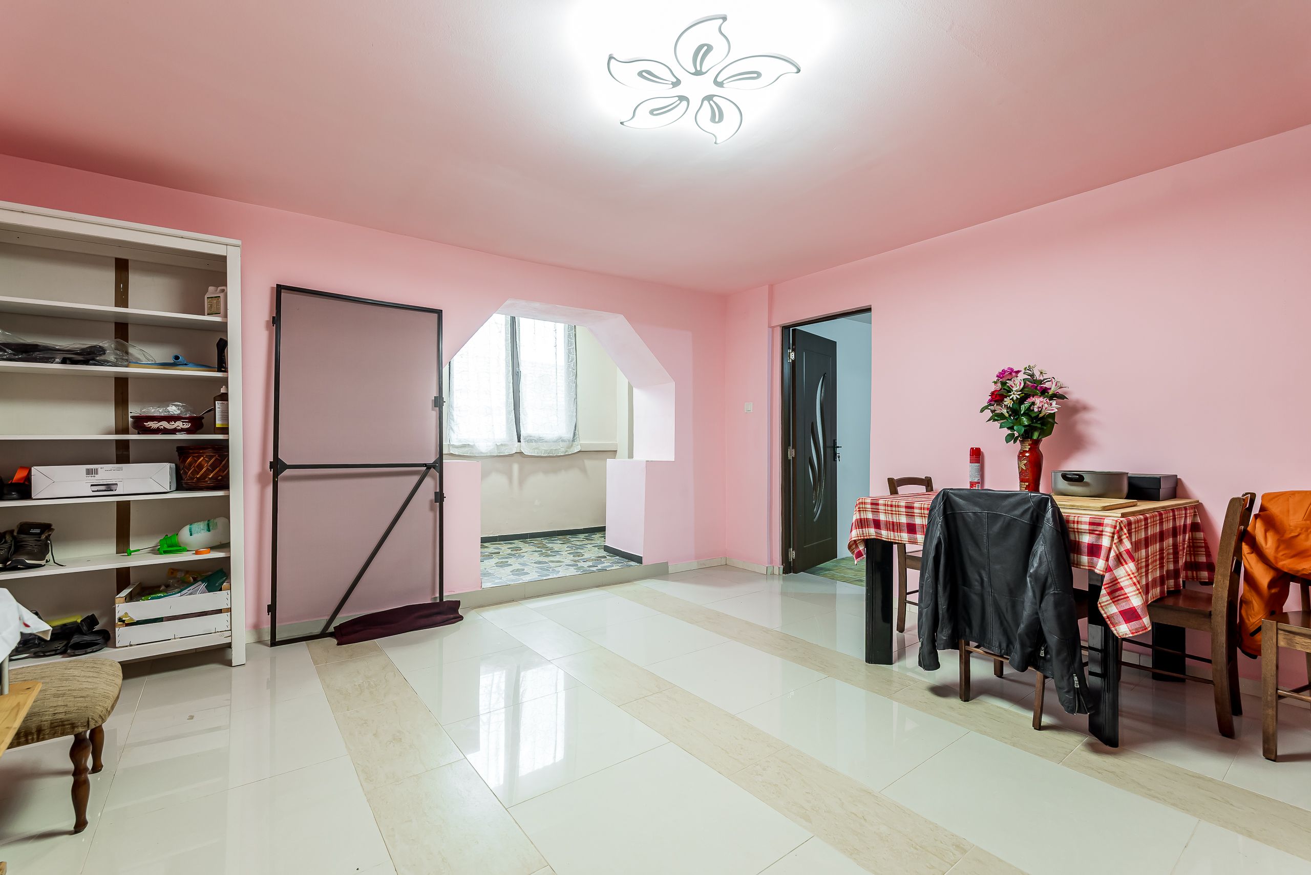 Casă în Vinga – restaurată Integral 2025 | 3 camere | utilități — fotografia 7