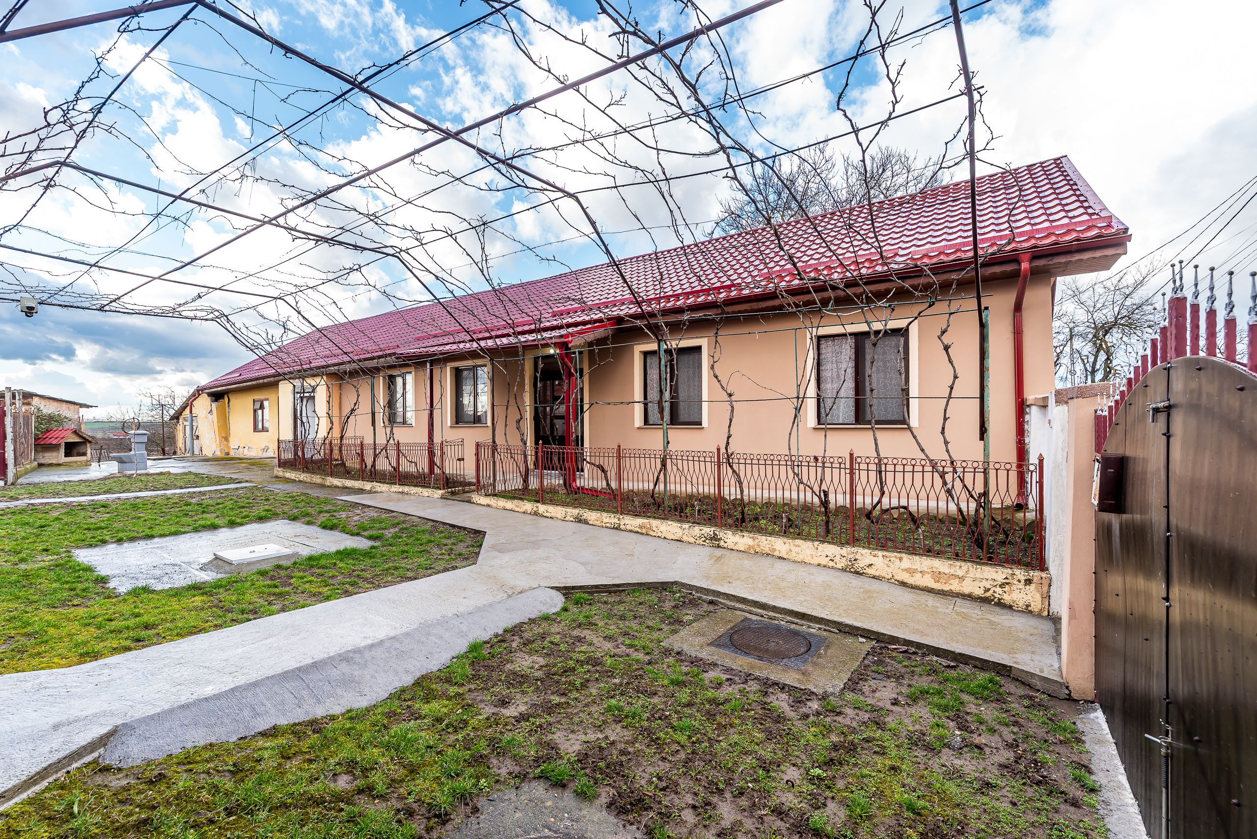 Casă în Vinga – restaurată Integral 2025 | 3 camere | utilități — fotografia 3